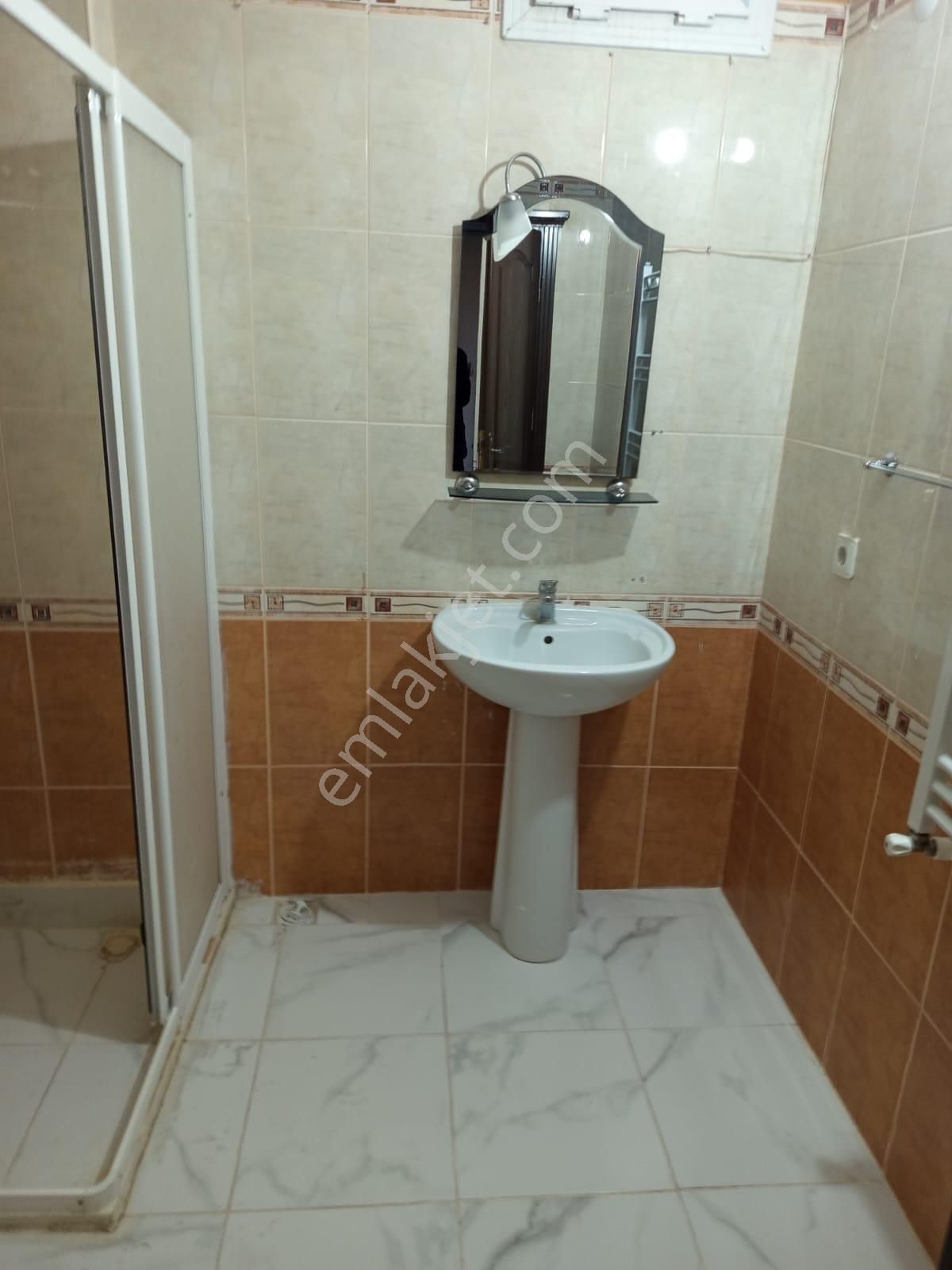 Silifke Bahçekent Sitesinde Kiralık 3+1 150 M² Doğalgazlı G - Görsel 5