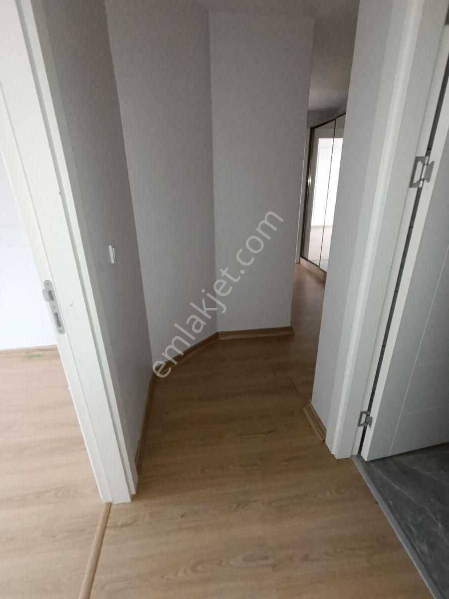 Sancaktepe Ary Mevsim Sitesi İçerisinde Satılık 2+1daire - Görsel 3