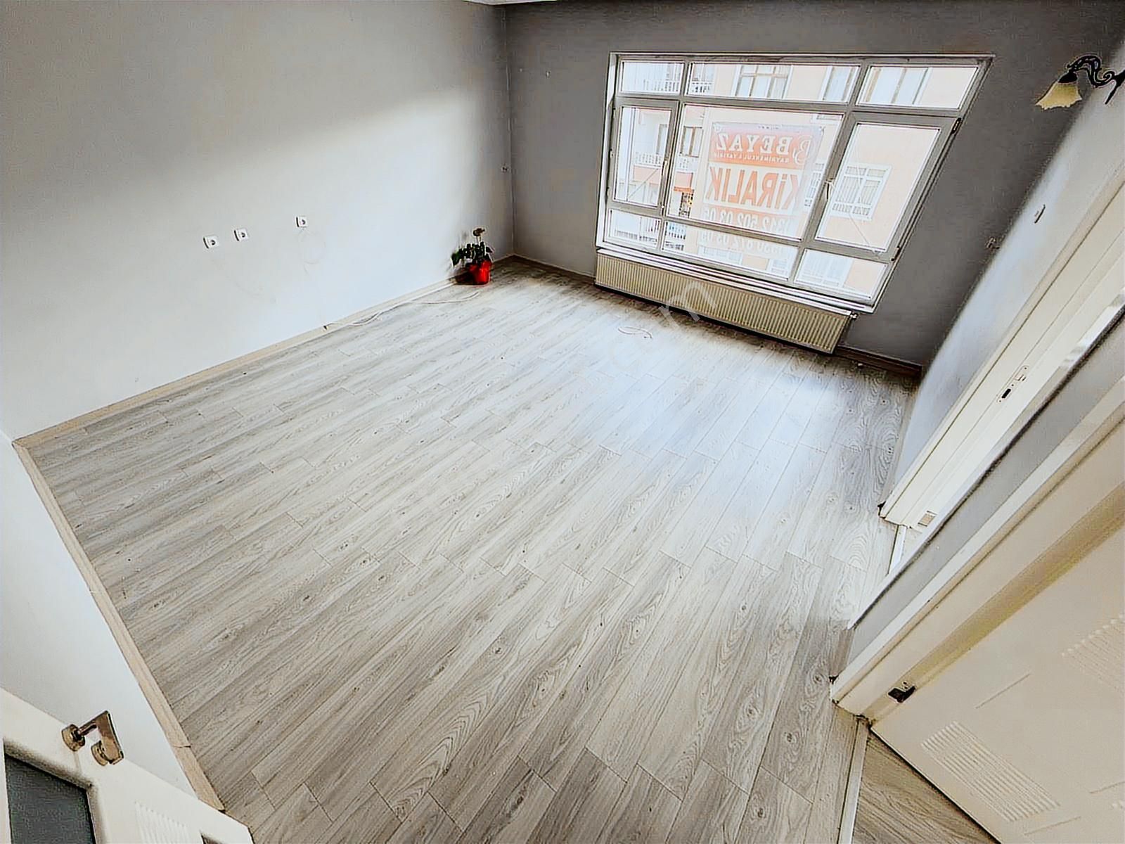 Etlik Merkezde Lokman Hekim Hastanesi Yakını Yapılı Ön Cephe 3+1 - Görsel 12