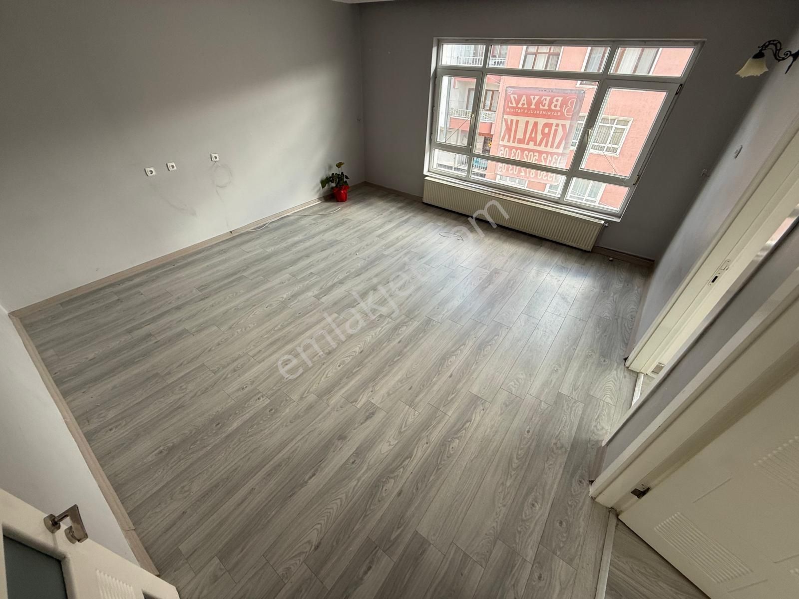 Etlik Merkezde Lokman Hekim Hastanesi Yakını Yapılı Ön Cephe 3+1 - Görsel 15