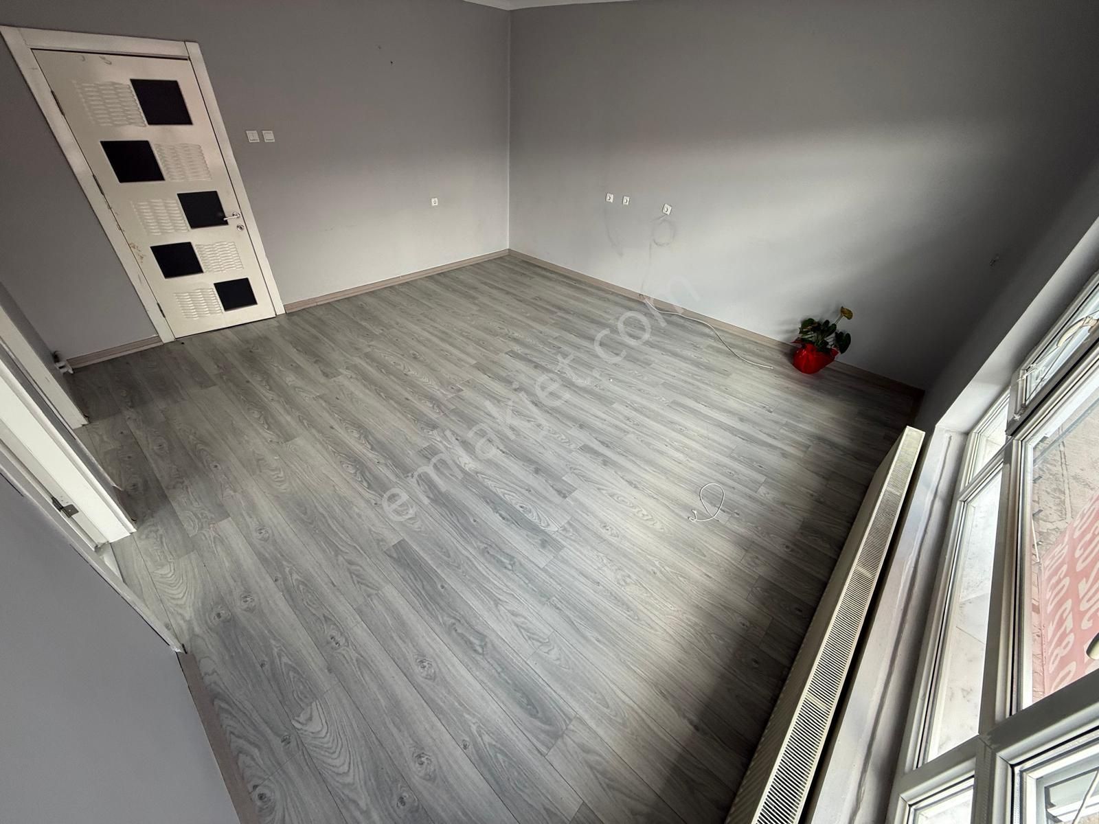 Etlik Merkezde Lokman Hekim Hastanesi Yakını Yapılı Ön Cephe 3+1 - Görsel 16