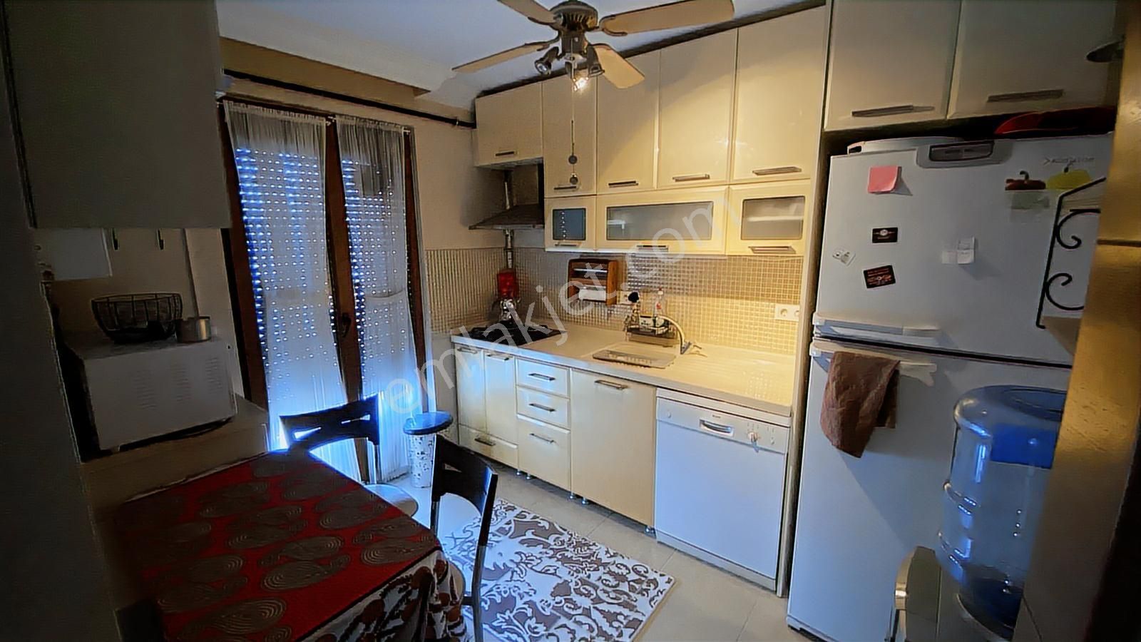 Evinibul'dan Metroya Yakın Site İçerisinde 120m2 3+1 Eşyalı - Görsel 26