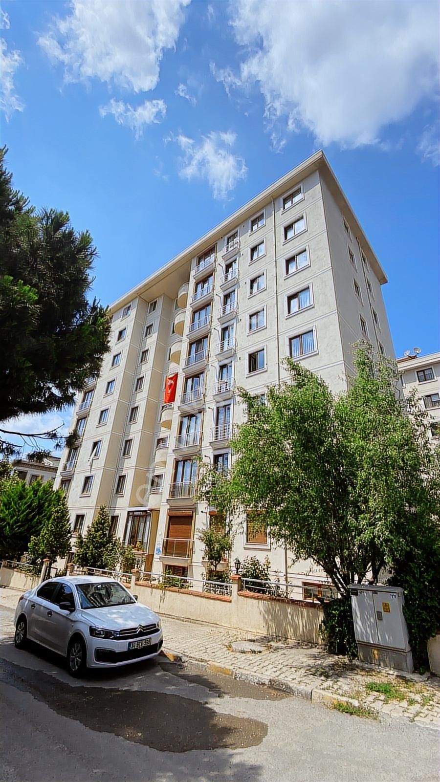 Evinibul'dan Metroya Yakın Site İçerisinde 120m2 3+1 Eşyalı - Görsel 5
