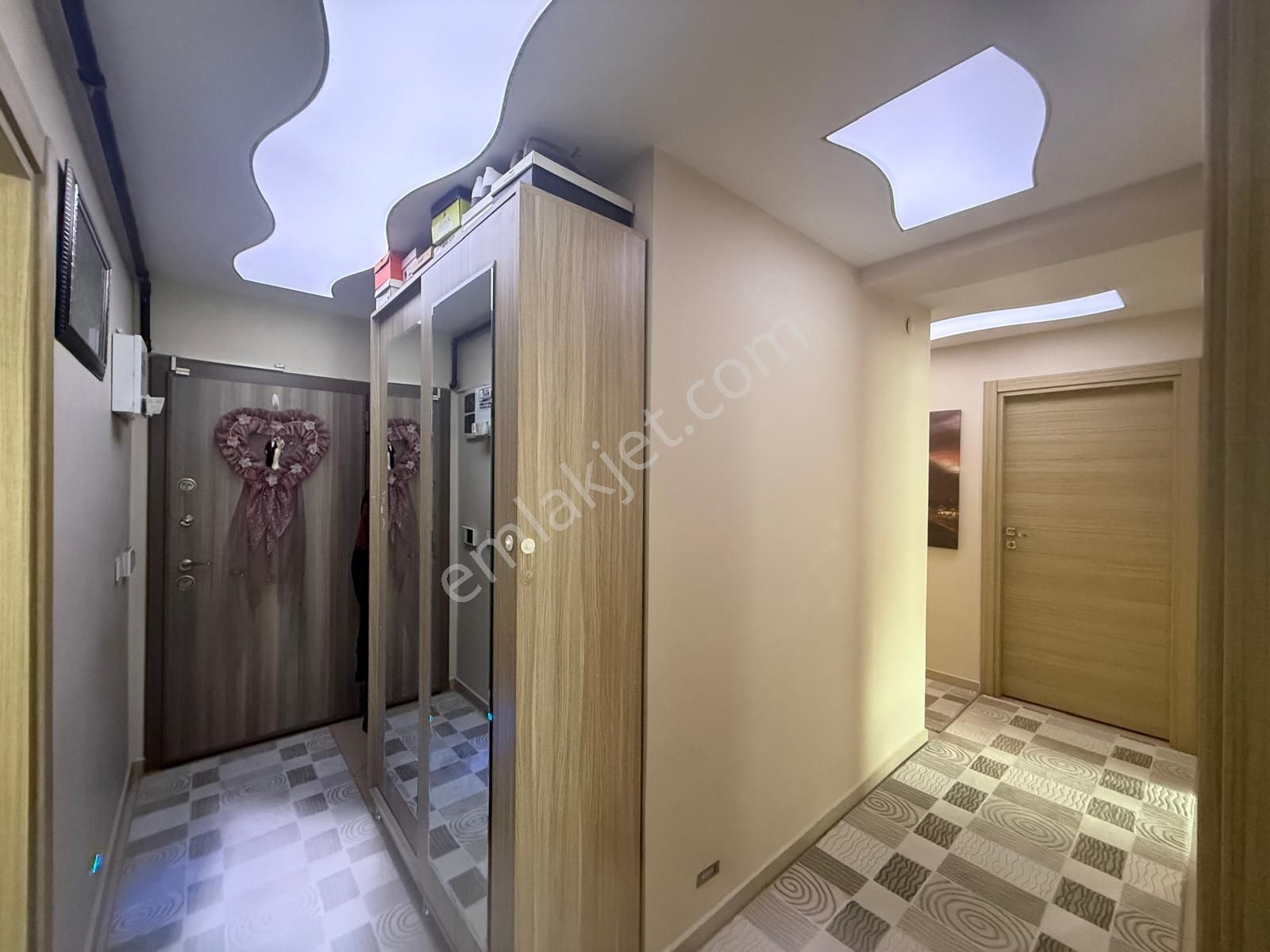 Remax Arma'dan Karabağlar Vatan Mahallesinde Satılık 3+1 Daire - Görsel 18