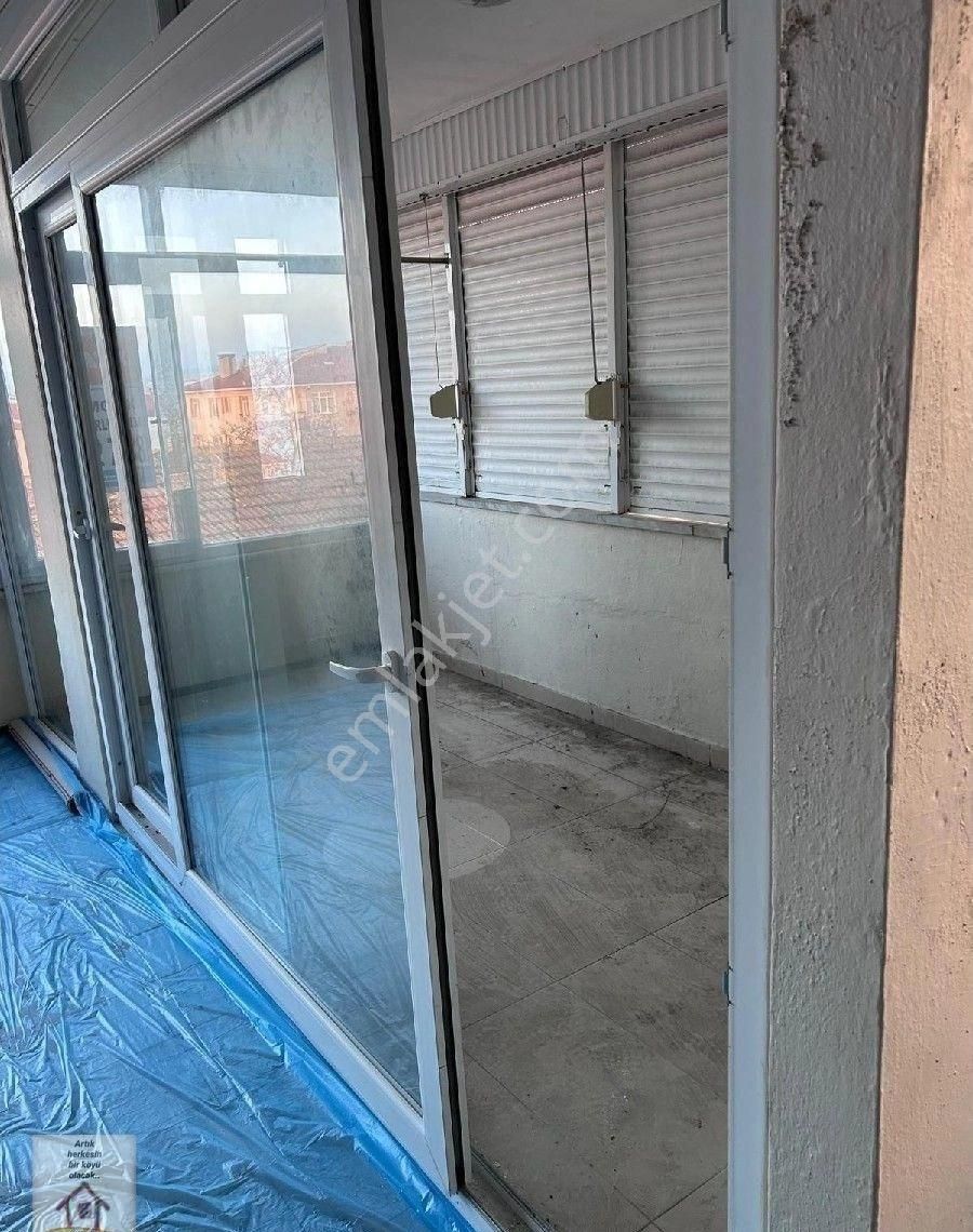 Silivri Selimpaşa Merkezde Deniz Manzaralı Daire - Görsel 16