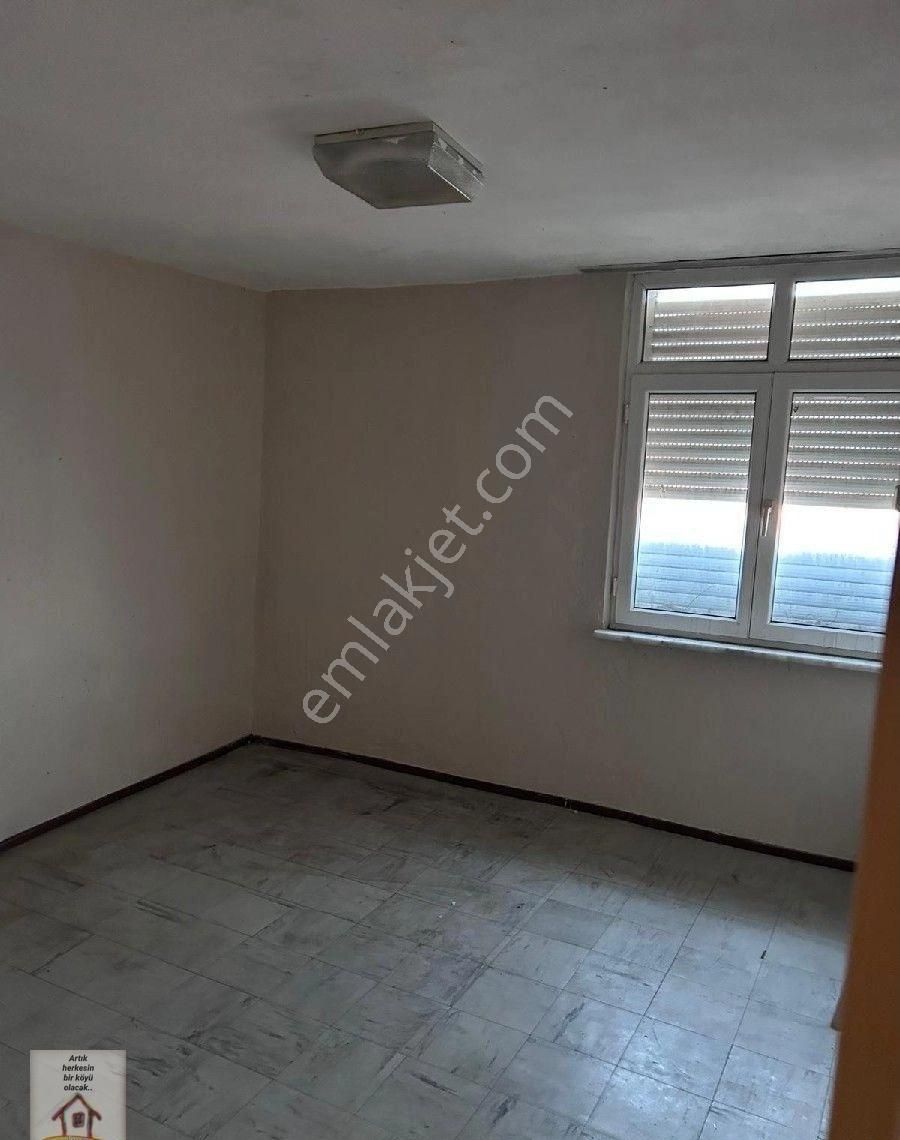 Silivri Selimpaşa Merkezde Deniz Manzaralı Daire - Görsel 9