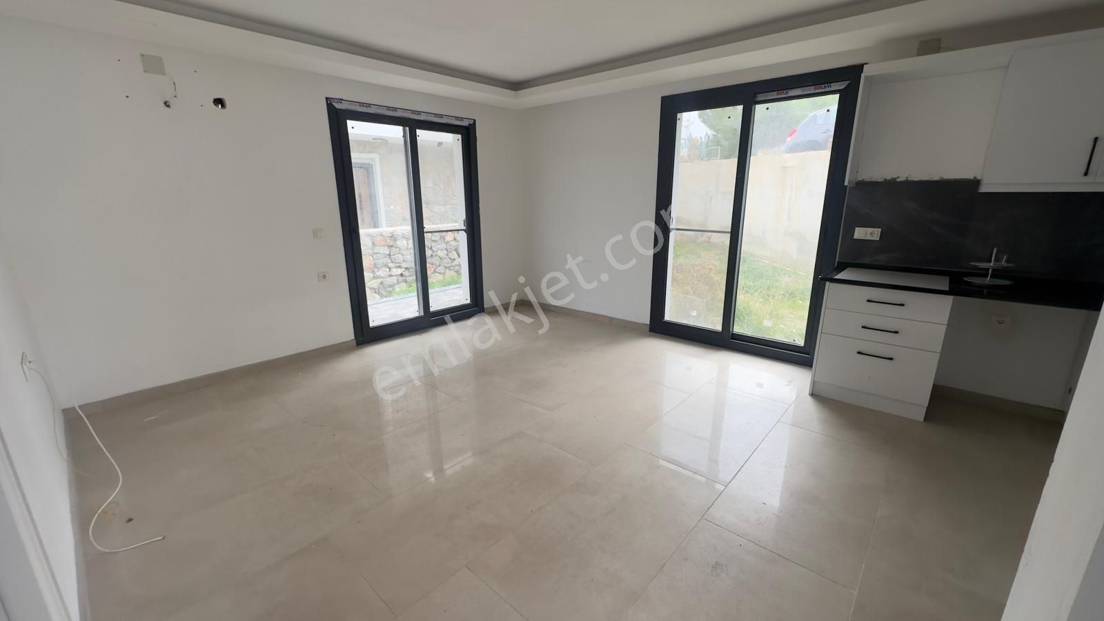 Datça Merkezde Deniz Manzaralı Bahçeli 1+1 2+1 Kiralık Daireler - Görsel 3