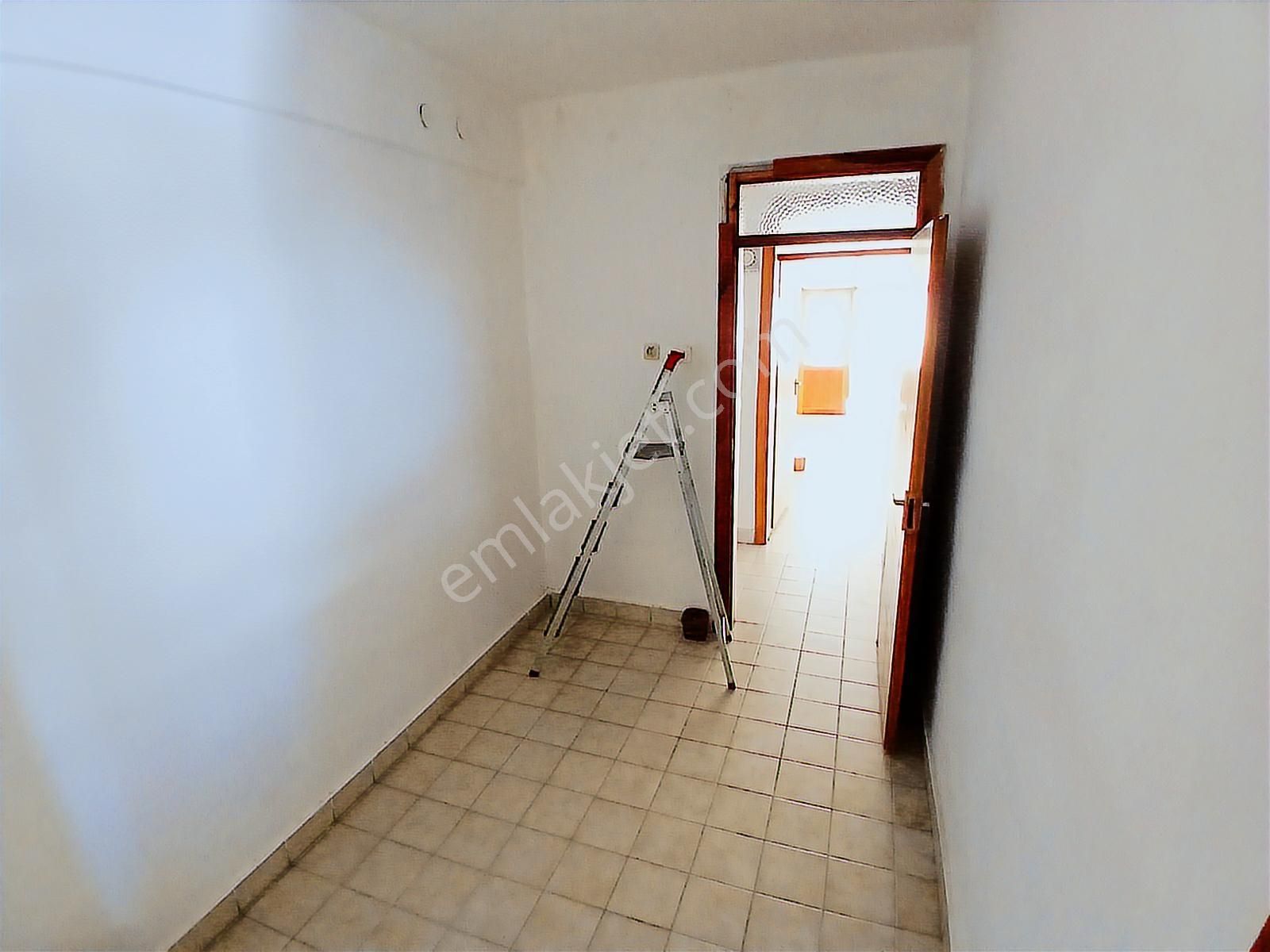 Anamur'da ,denize Yürüyüş Mesafesinde, Havuzlu, Asansörlü Daire - Görsel 3