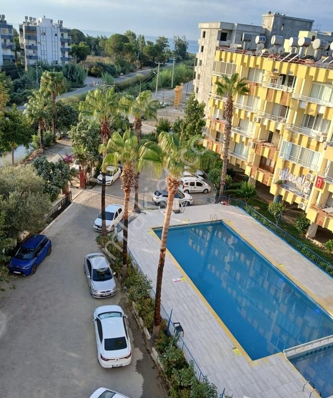 Anamur'da ,denize Yürüyüş Mesafesinde, Havuzlu, Asansörlü Daire