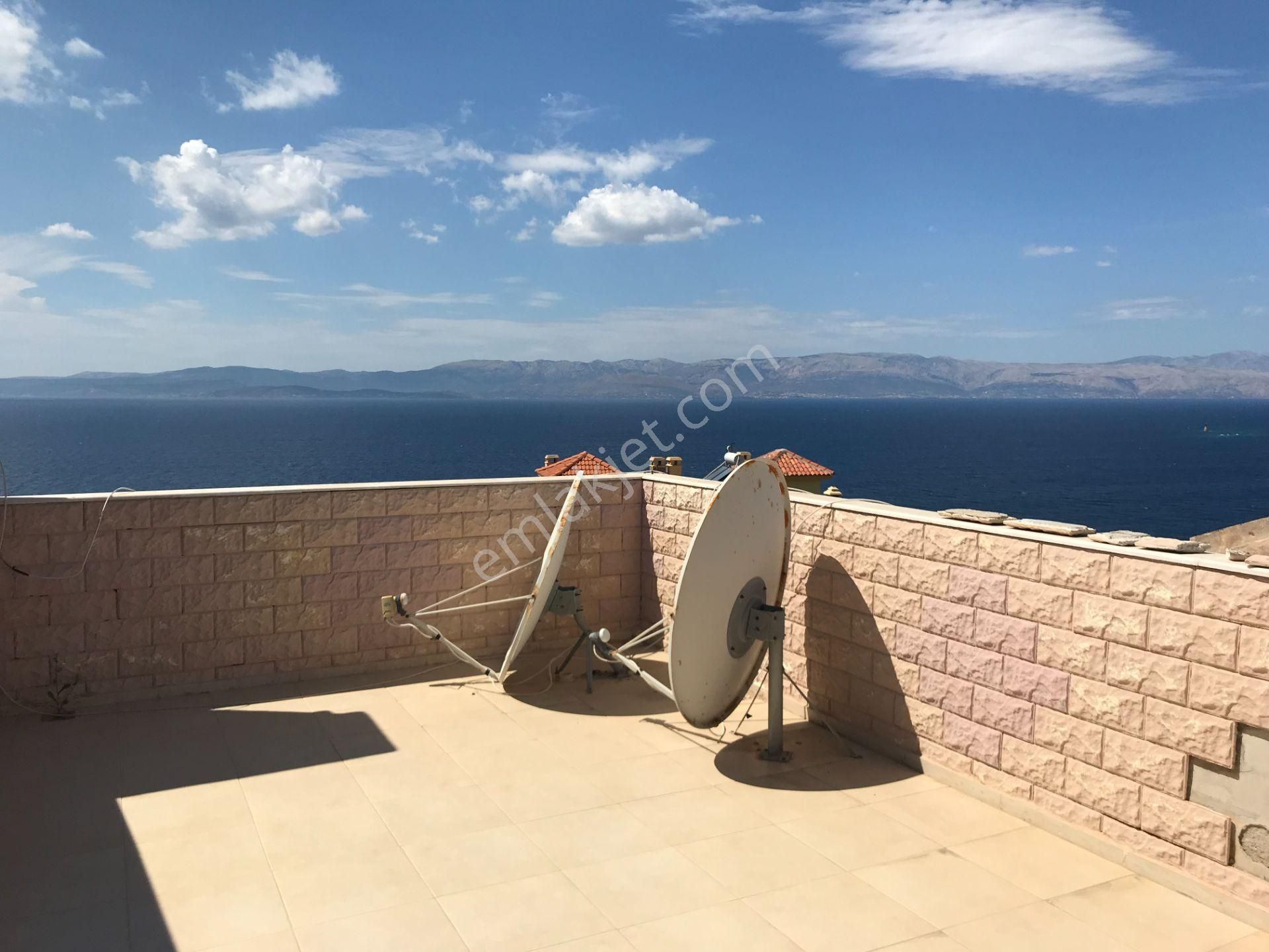 Fenerburnu'nda Muhteşem Deniz Manzaralı 300 M2 Arsa İçinde 5+2 Satılık Villa - Görsel 20