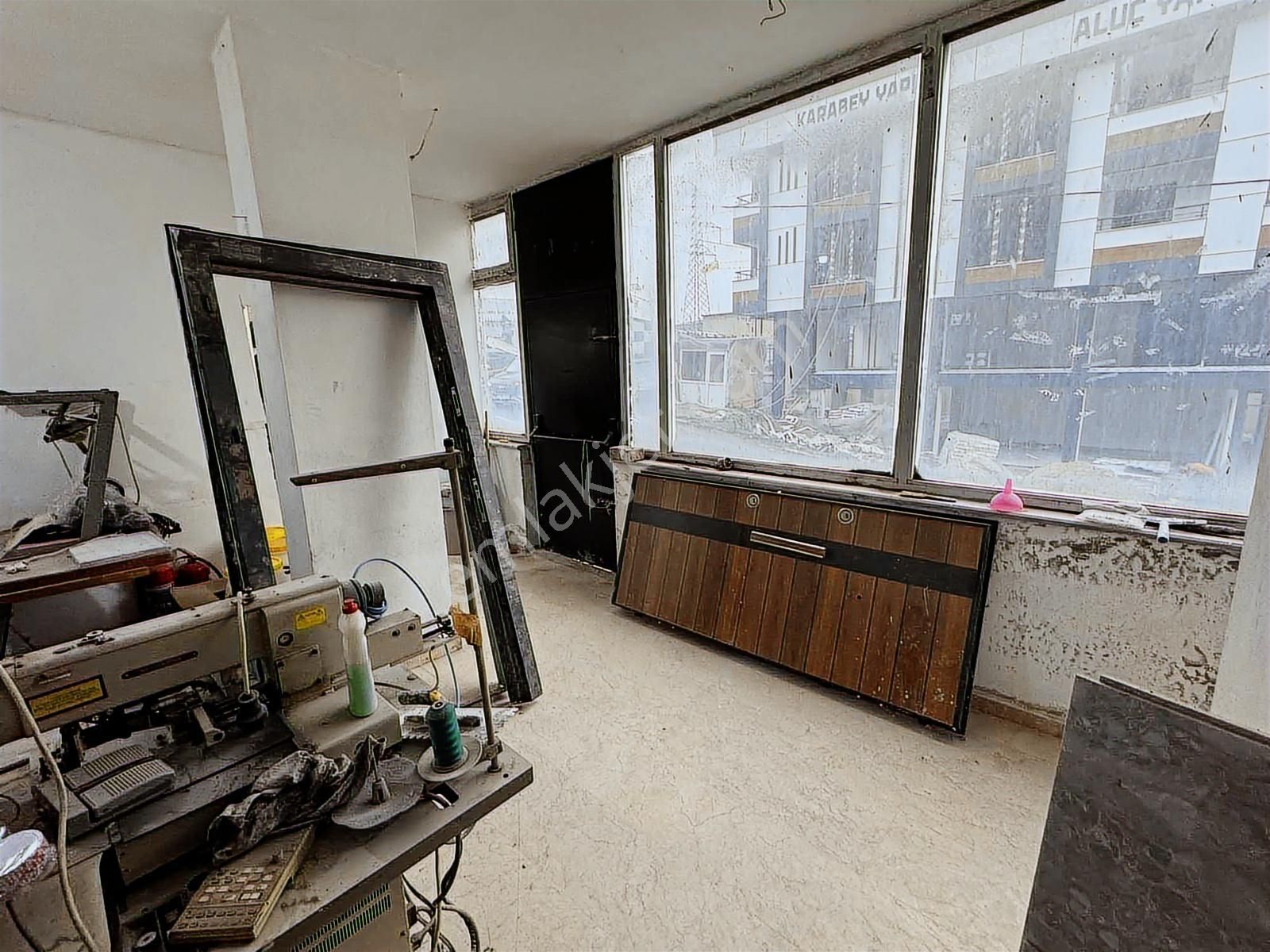 Güvercintepe Cumhuriyet Cadde Üstü 100m2 Köşe Başı Dükkan - Görsel 26