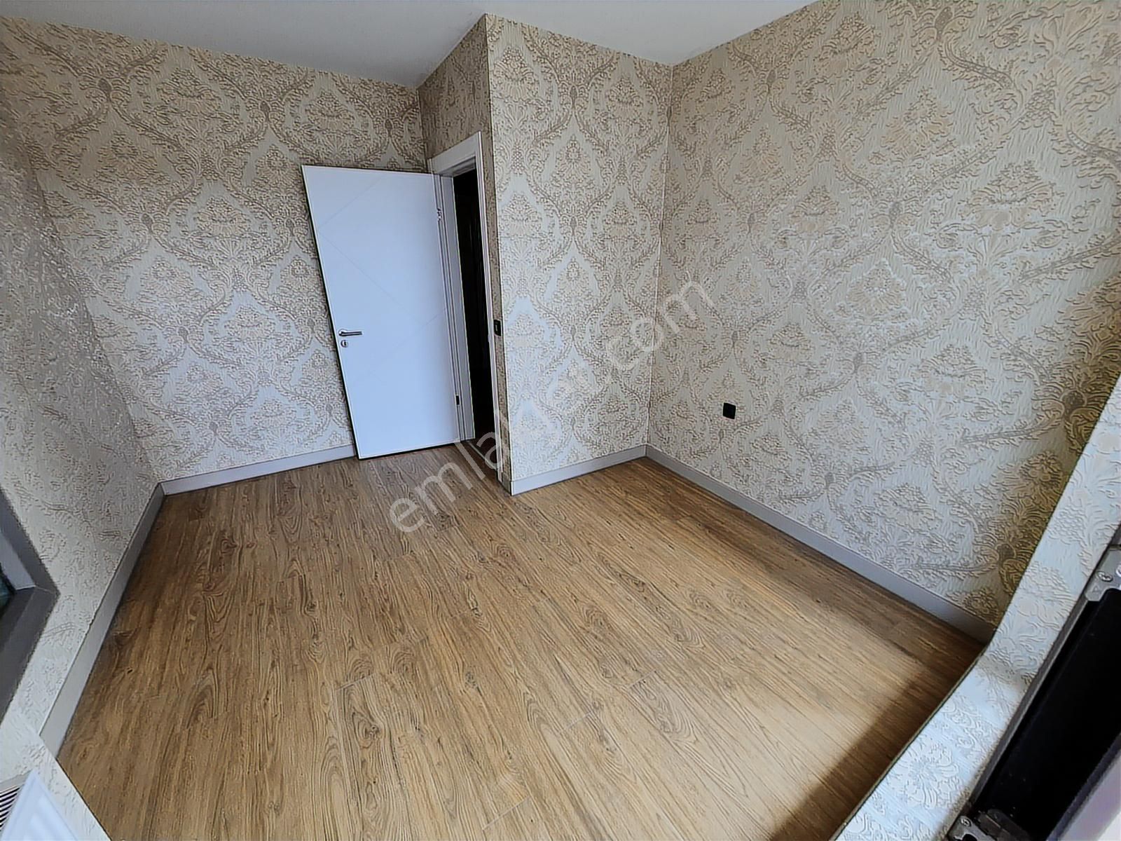 Nivo İstanbul Sitesinde Az Katlı Blokta Satılık 2+1 Boş Daire - Görsel 15