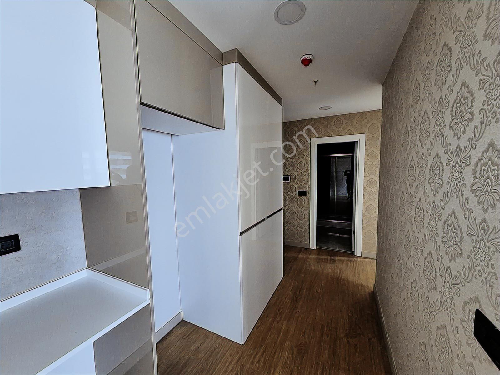 Nivo İstanbul Sitesinde Az Katlı Blokta Satılık 2+1 Boş Daire - Görsel 29