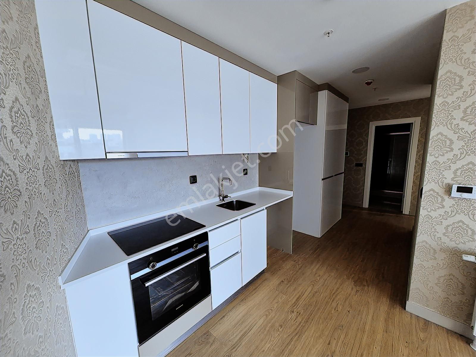 Nivo İstanbul Sitesinde Az Katlı Blokta Satılık 2+1 Boş Daire - Görsel 5