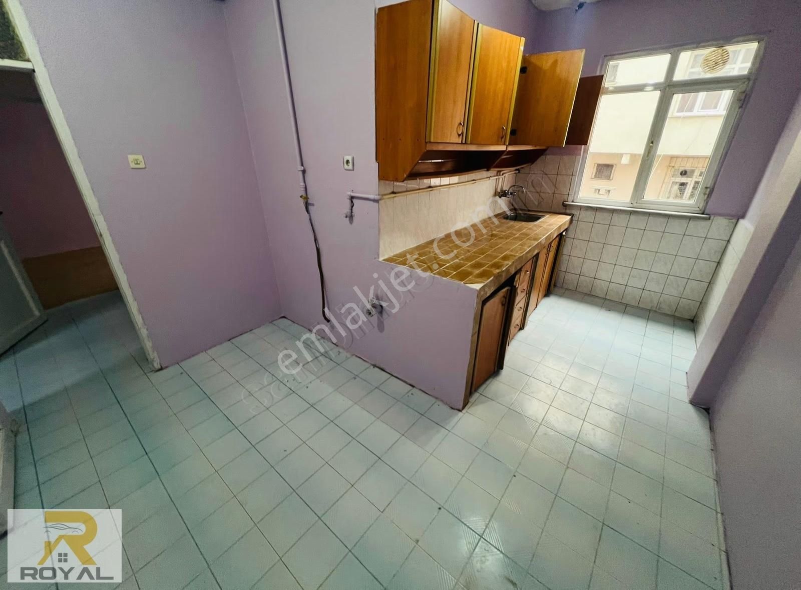 İnönü Mahallesinde Aile Binası Kullanışlı Daire - Görsel 15