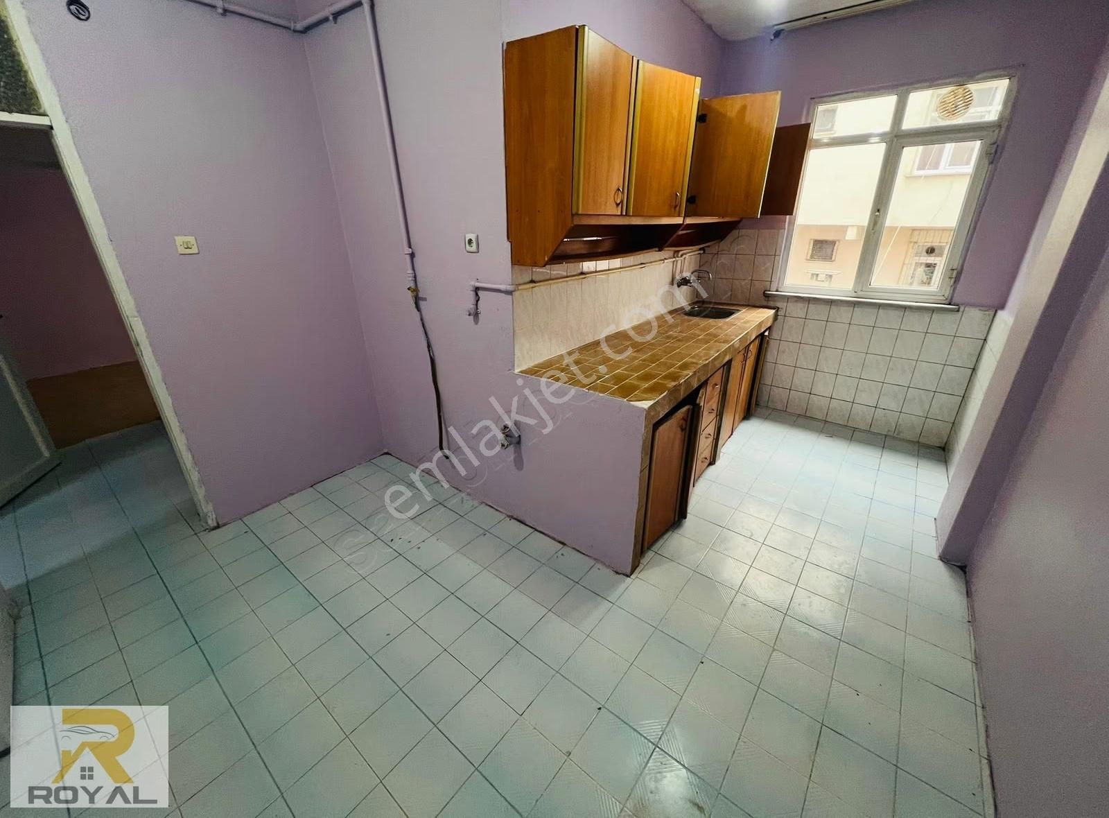 İnönü Mahallesinde Aile Binası Kullanışlı Daire - Görsel 16