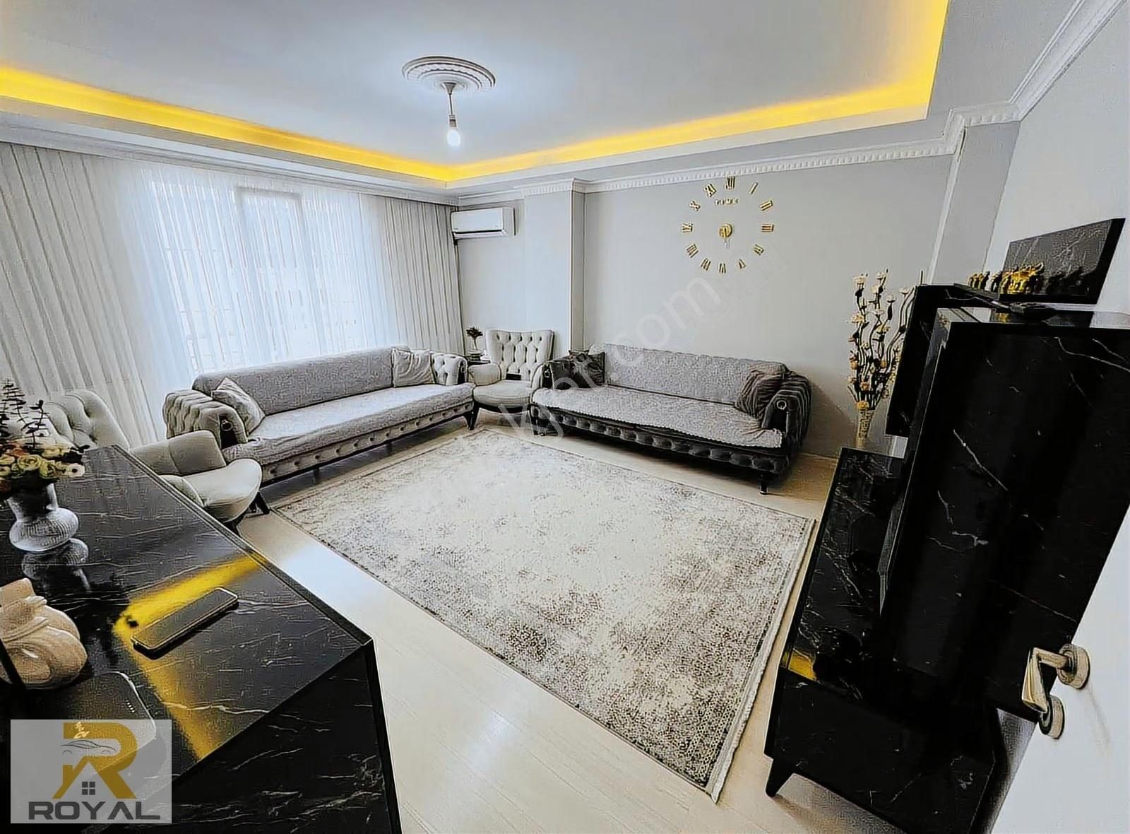 Royal'den Bezirganbahçe'de Kalp Damar Hstnesinin Dibi 220 M2