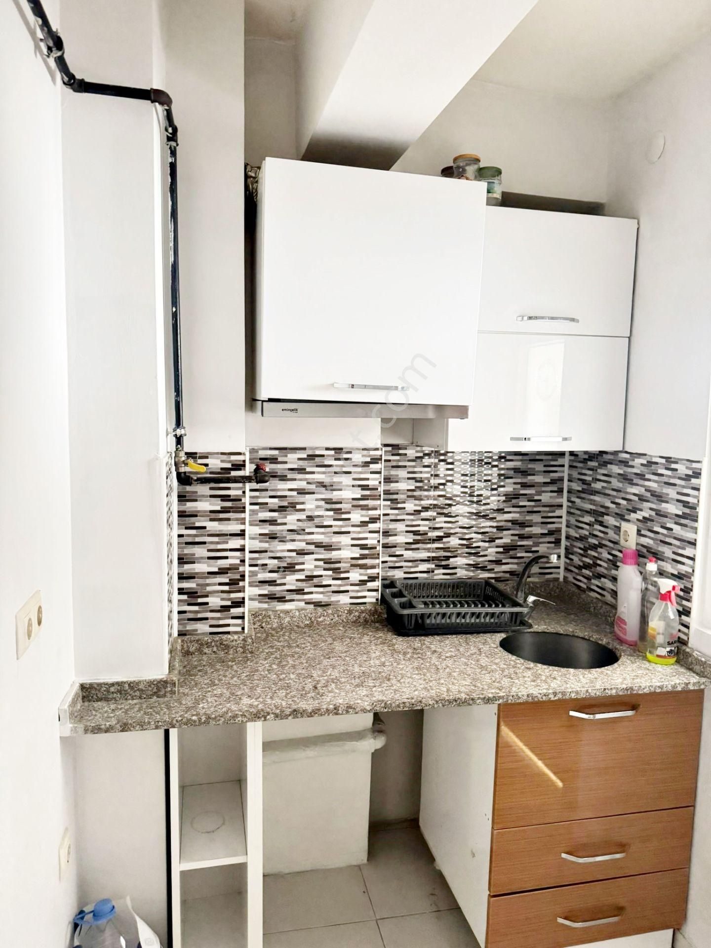 Buewo'dan / Kumlubel'de / 1+1 / Ara Kat/ Esenli Cd.ne Ve Tramvaya Çok Yakın - Görsel 5