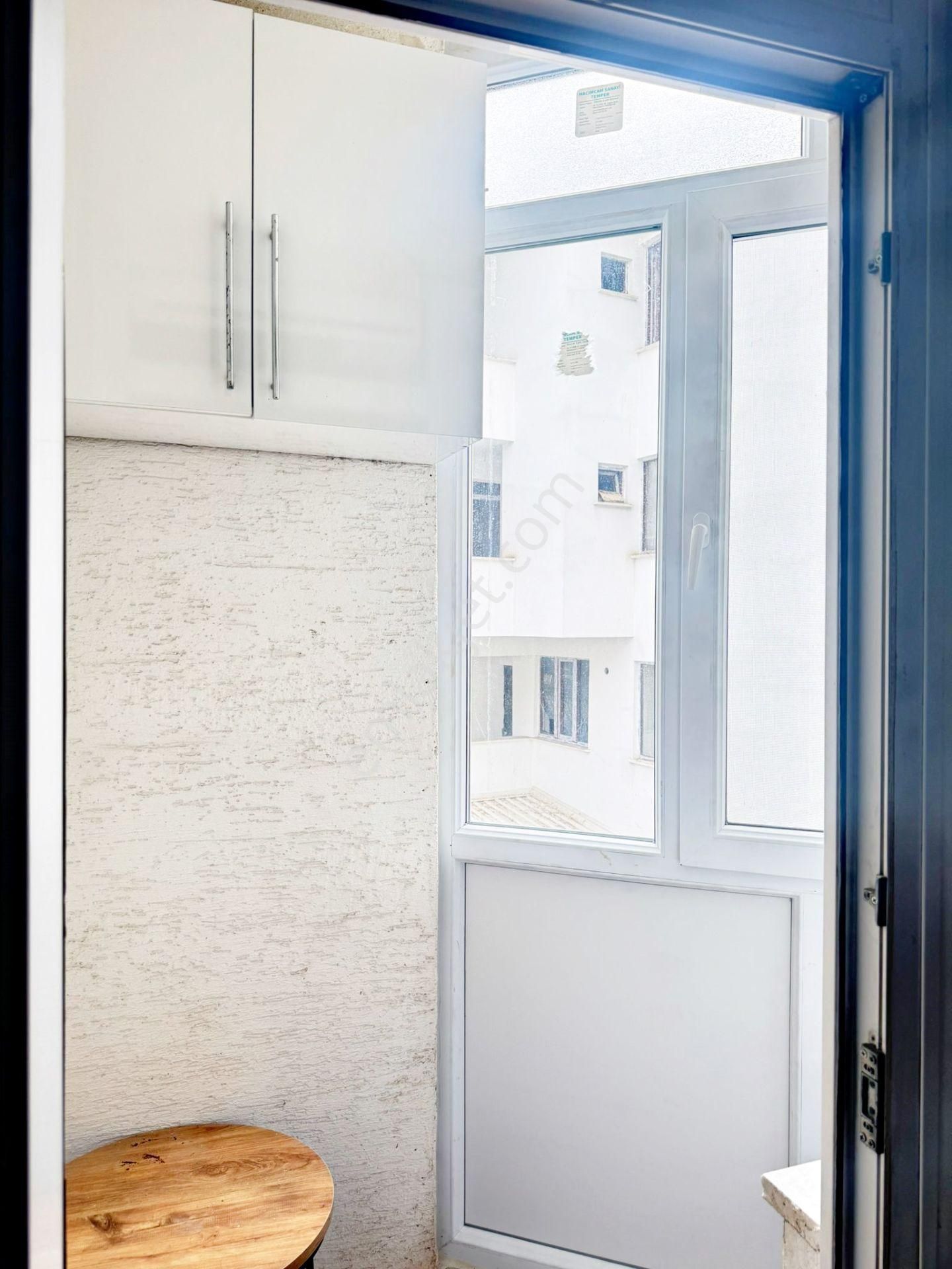 Buewo'dan / Kumlubel'de / 1+1 / Ara Kat/ Esenli Cd.ne Ve Tramvaya Çok Yakın - Görsel 11