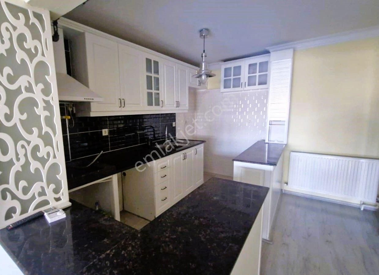 Göztepe’de Sahile Çok Yakın Asansörlü Ara Kat 3+1 - Görsel 43