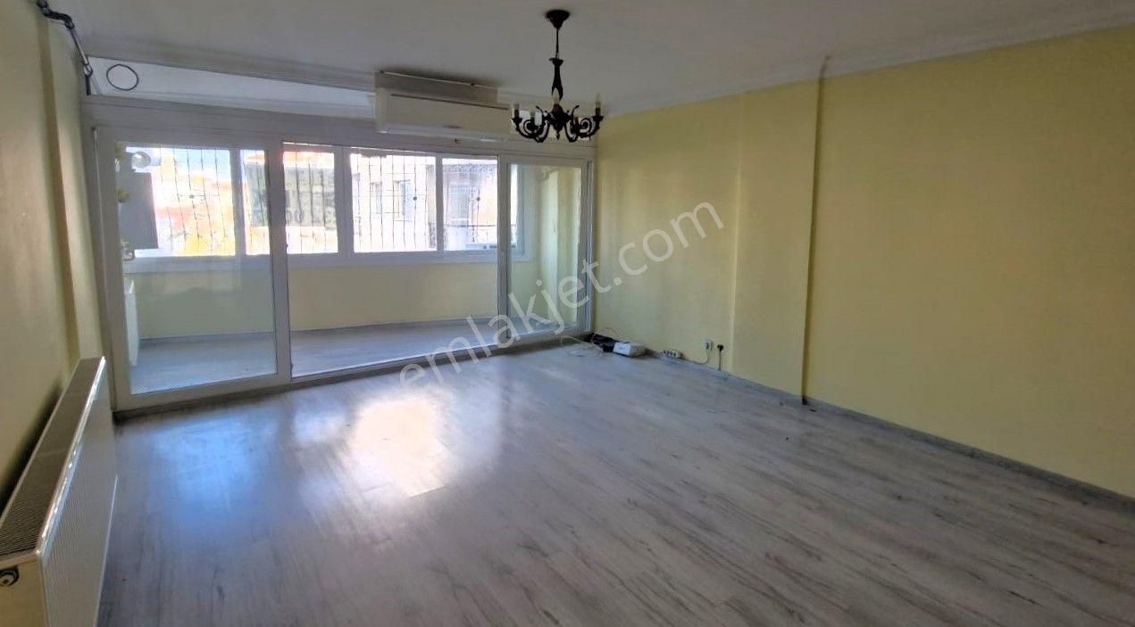 Göztepe’de Sahile Çok Yakın Asansörlü Ara Kat 3+1 - Görsel 31