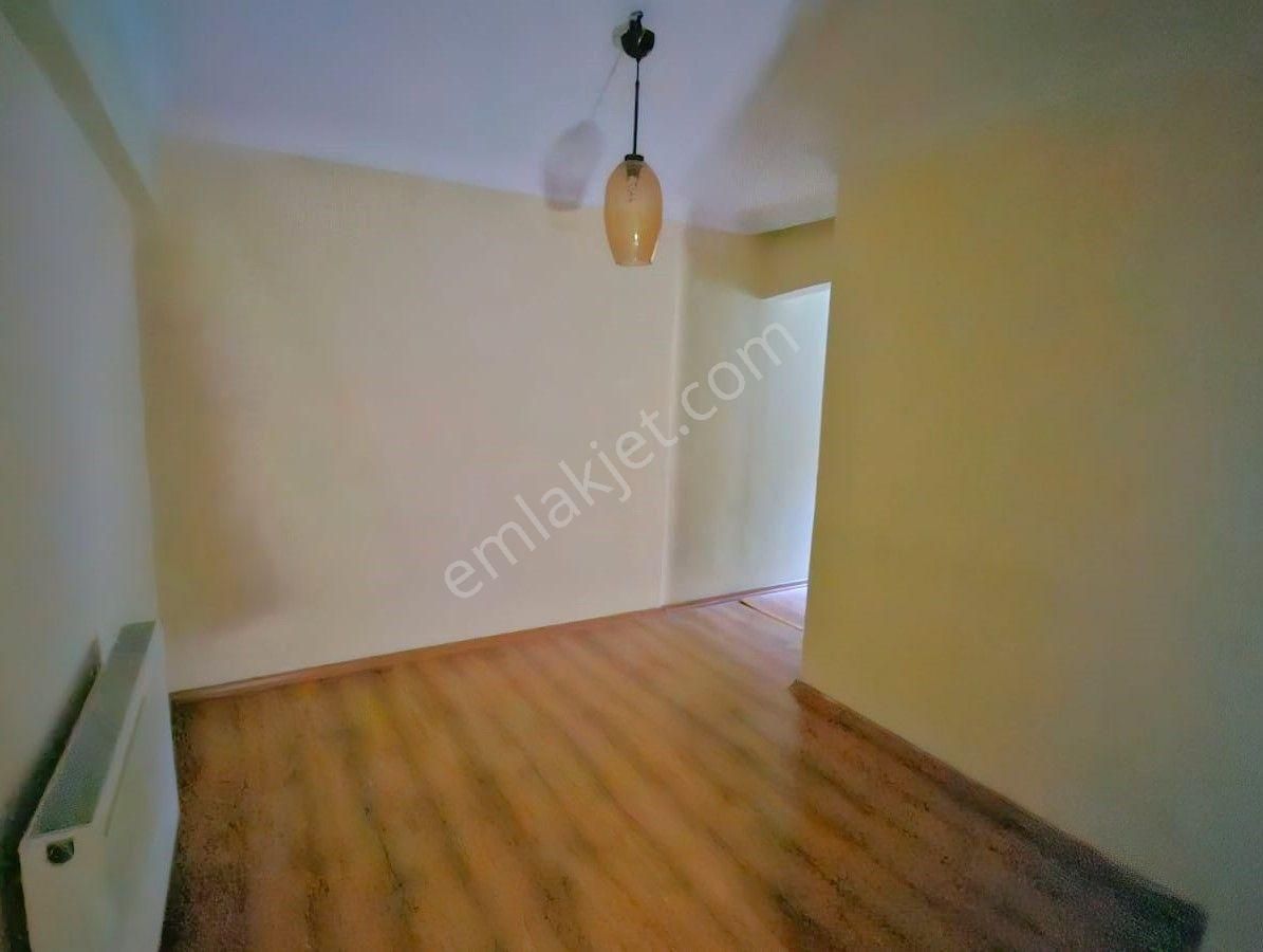 Göztepe’de Sahile Çok Yakın Asansörlü Ara Kat 3+1 - Görsel 35