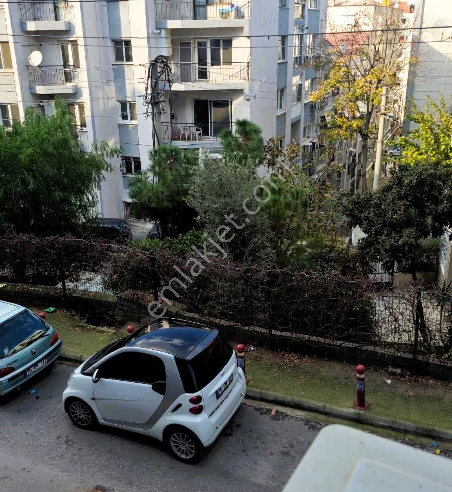 Göztepe’de Sahile Çok Yakın Asansörlü Ara Kat 3+1 - Görsel 13