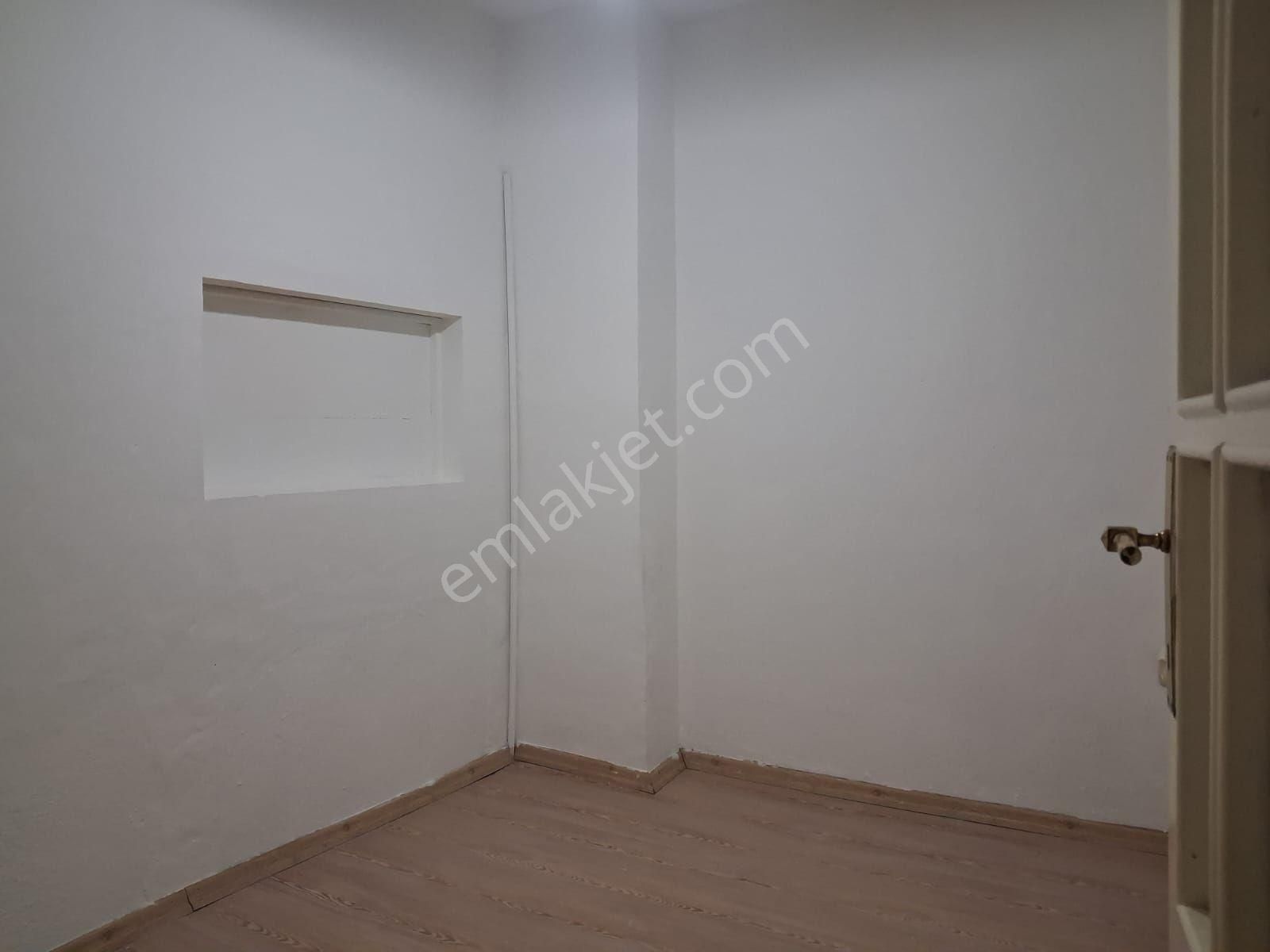 Güzelyalının Merkezinde Asansörlü 2+1 Temiz Birinci Kat Caddede - Görsel 14