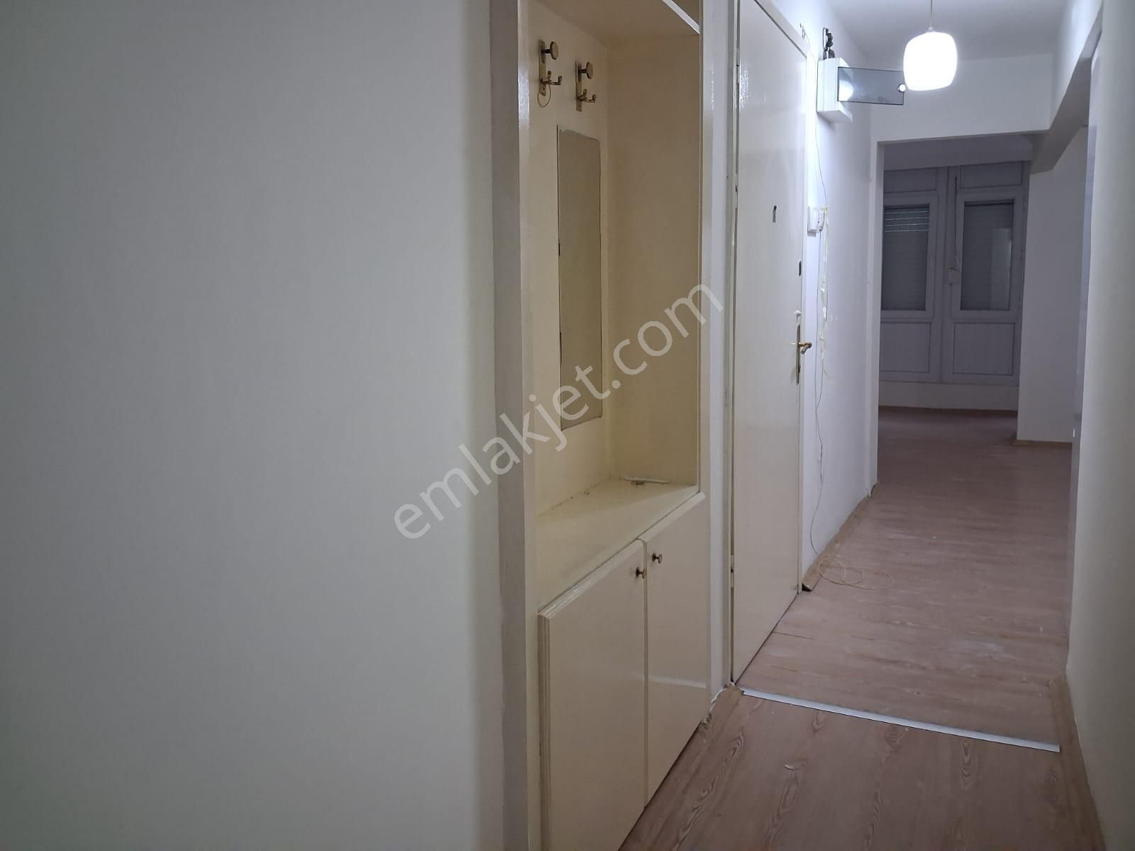 Güzelyalının Merkezinde Asansörlü 2+1 Temiz Birinci Kat Caddede - Görsel 17