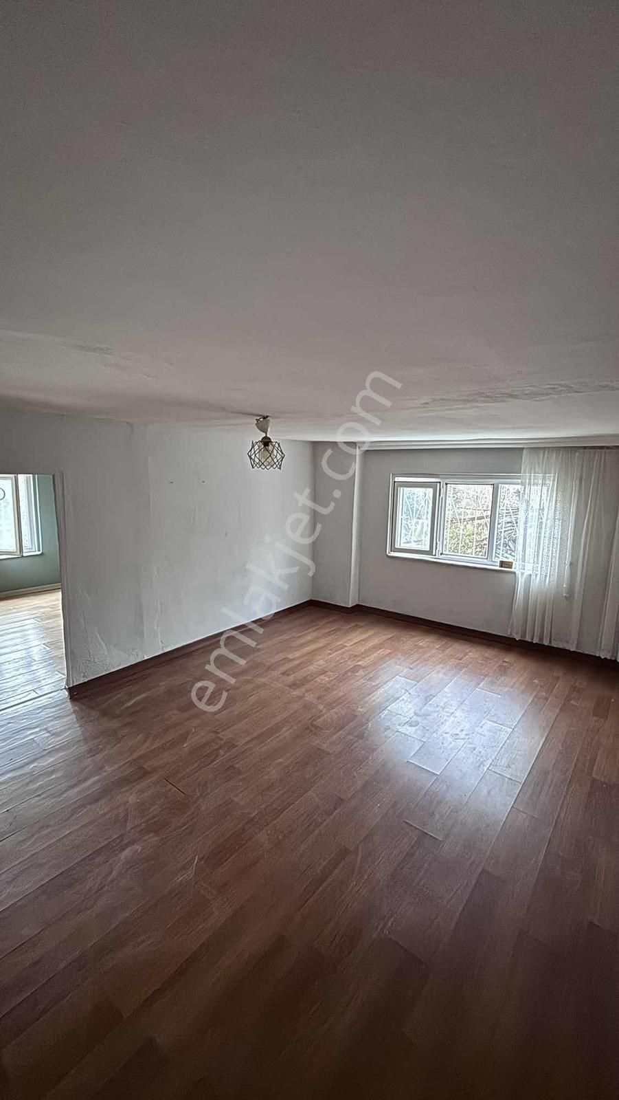 Sarıyer Yeniköy'de 1+1 Bahçe Katı Daire - Görsel 21