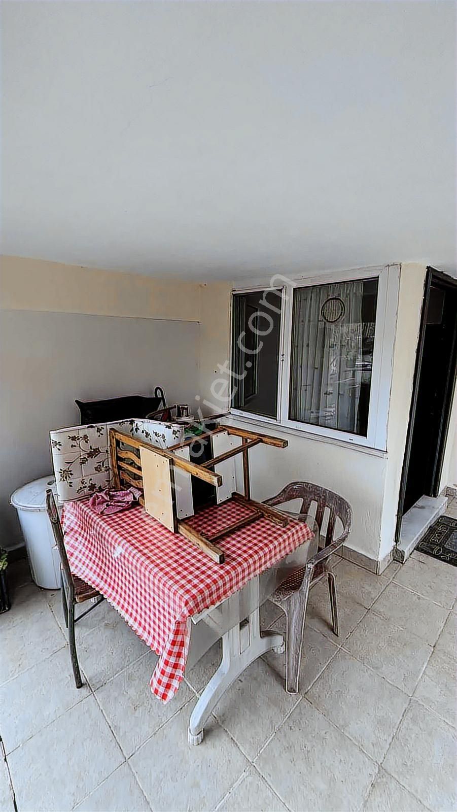 Sarıyer Yeniköy'de 1+1 Bahçe Katı Daire - Görsel 14