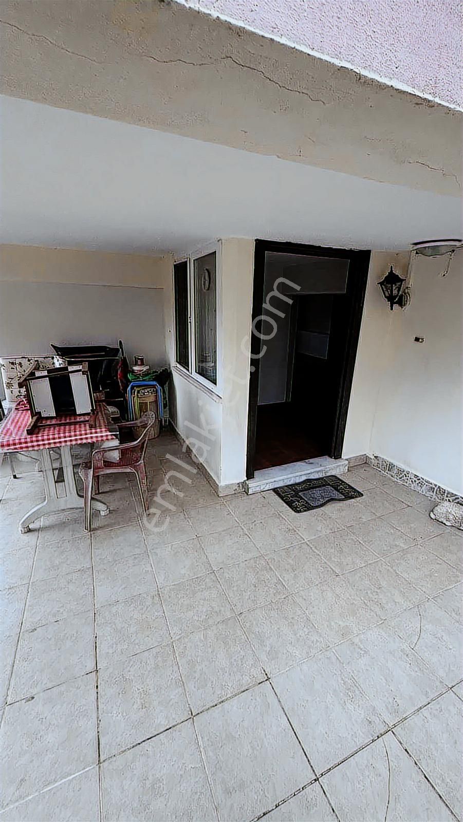 Sarıyer Yeniköy'de 1+1 Bahçe Katı Daire - Görsel 18