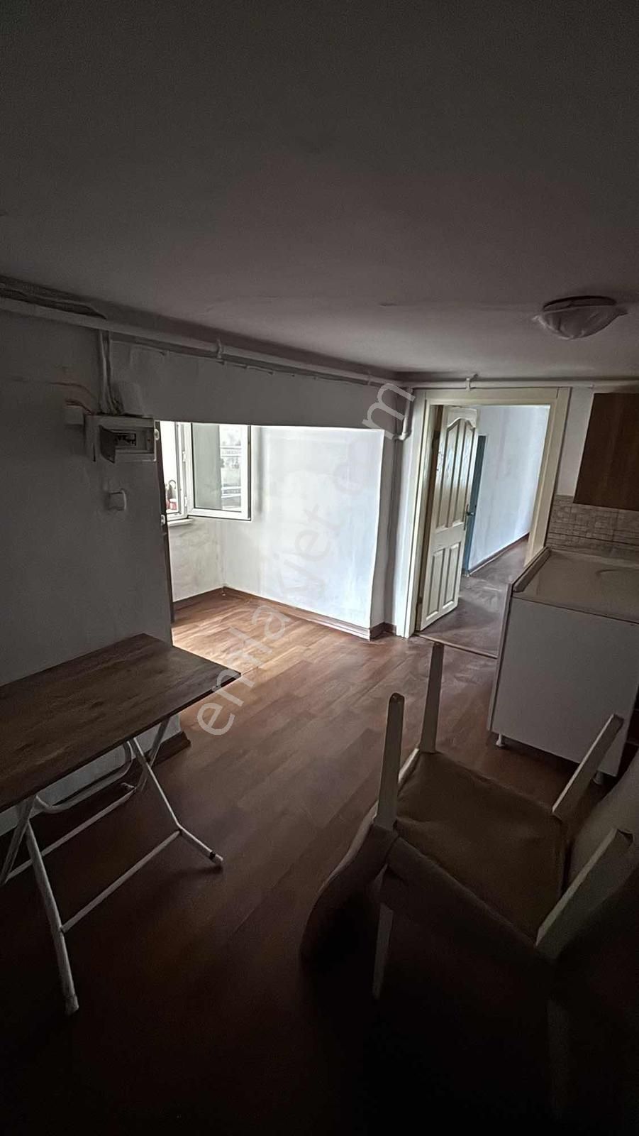 Sarıyer Yeniköy'de 1+1 Bahçe Katı Daire - Görsel 2