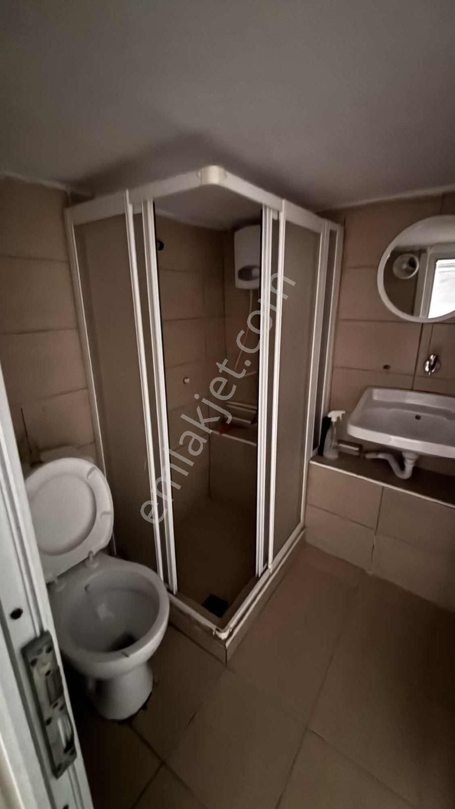 Sarıyer Yeniköy'de 1+1 Bahçe Katı Daire - Görsel 24