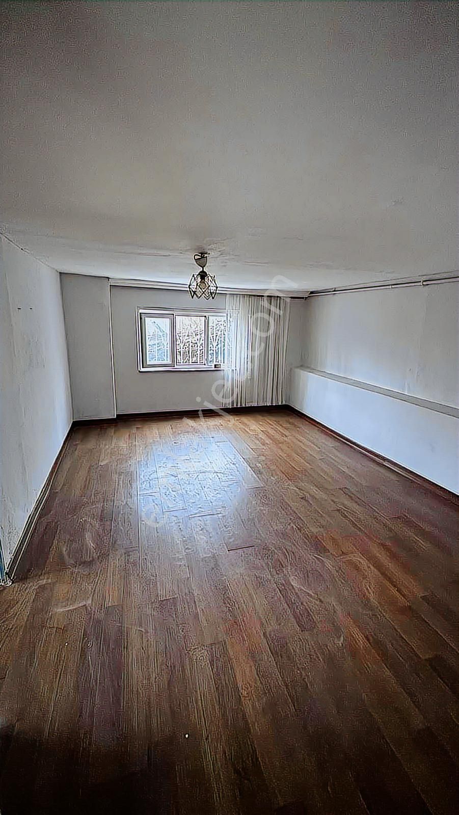 Sarıyer Yeniköy'de 1+1 Bahçe Katı Daire - Görsel 10