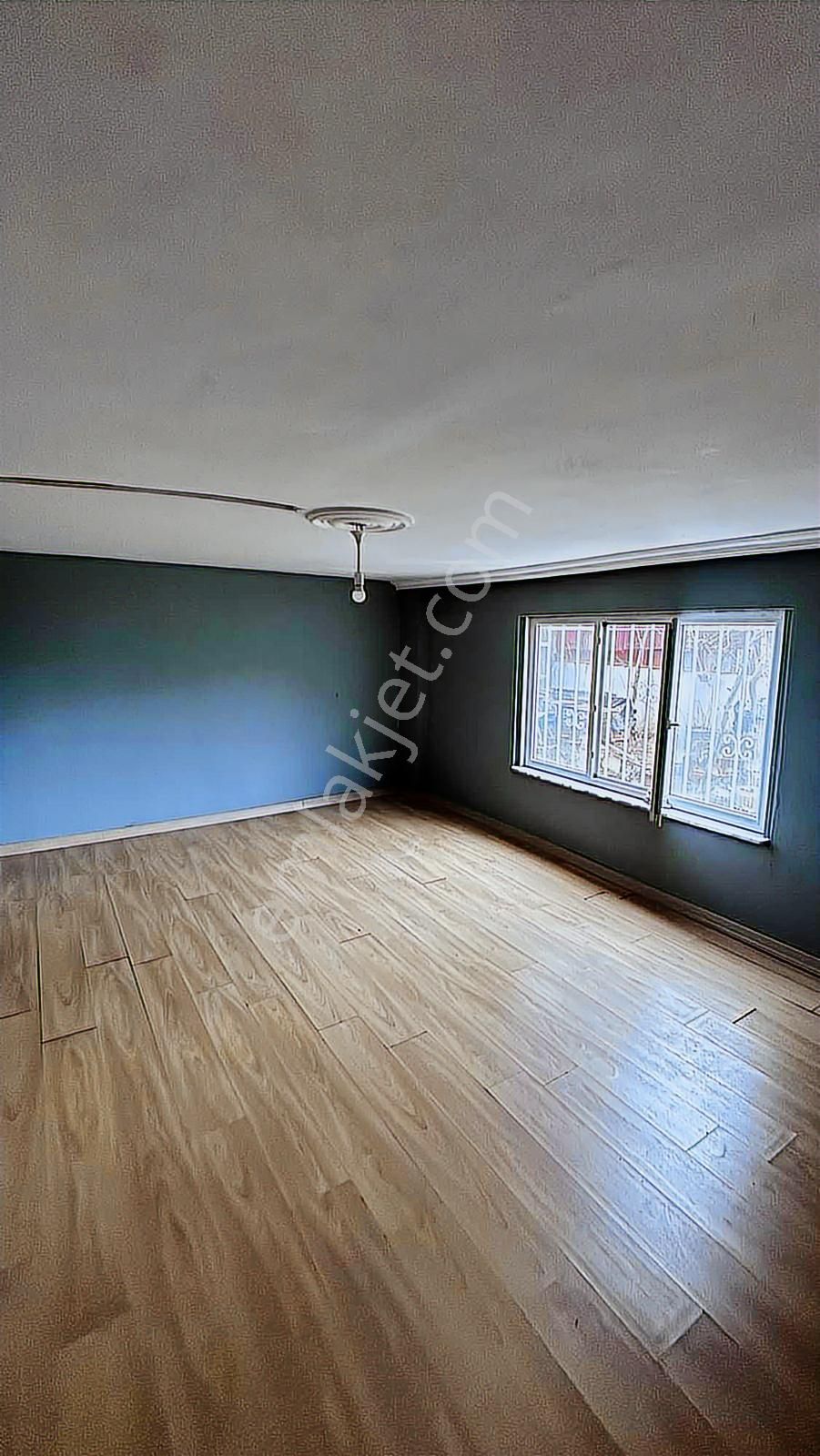 Sarıyer Yeniköy'de 1+1 Bahçe Katı Daire - Görsel 17