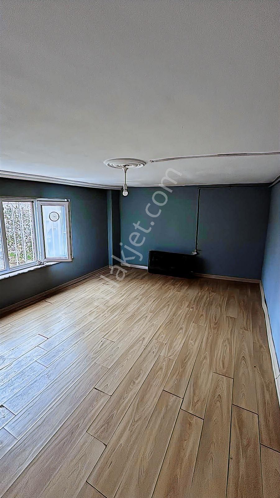 Sarıyer Yeniköy'de 1+1 Bahçe Katı Daire - Görsel 7