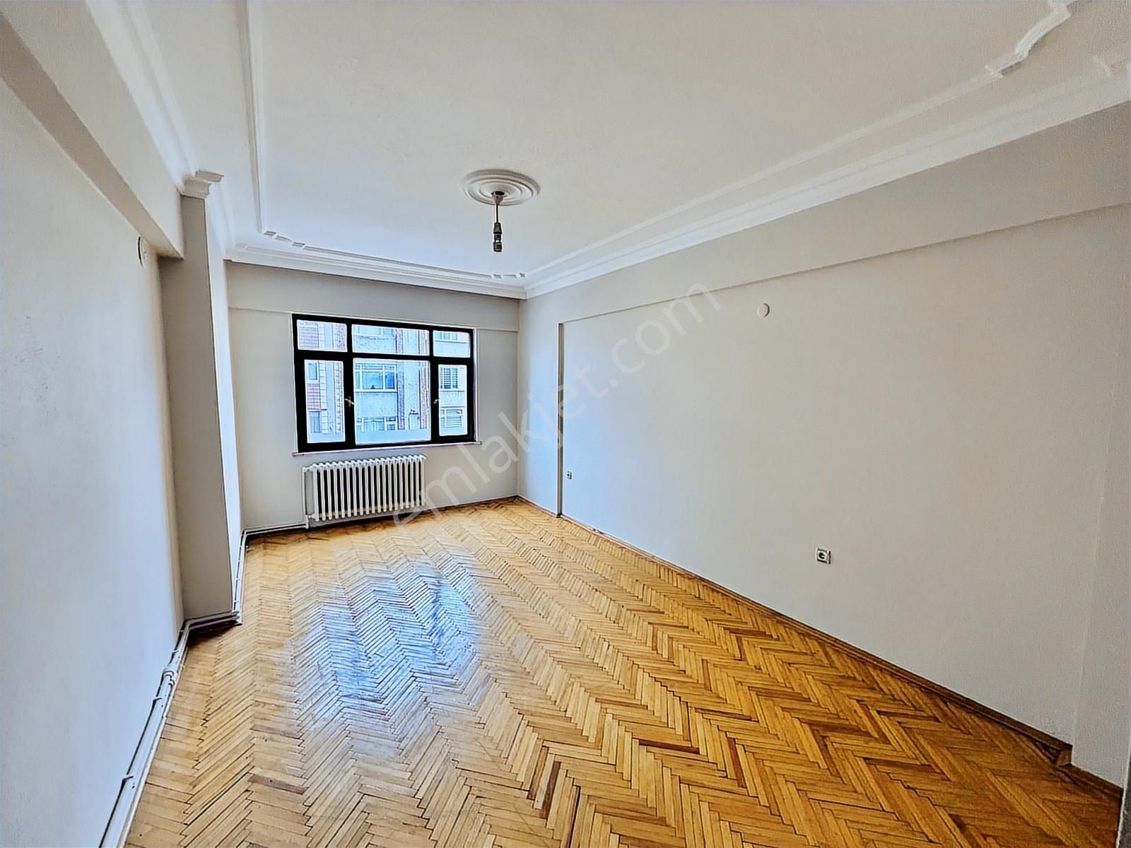 Ozanlar Mahallesinde Merkezi Konumda 4+1 Geniş Kiralık Daire - Görsel 15