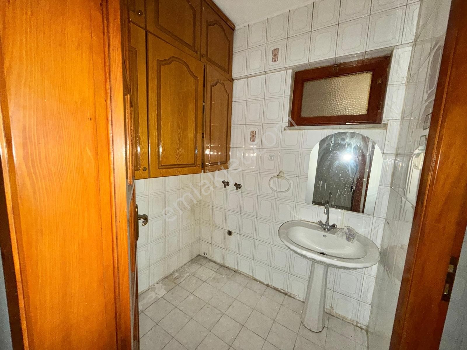 Ozanlar Mahallesinde Merkezi Konumda 4+1 Geniş Kiralık Daire - Görsel 13