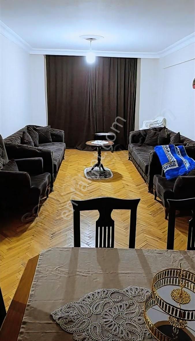 Avcılar Merkezde 3+1) Kat 2 Asansörlü