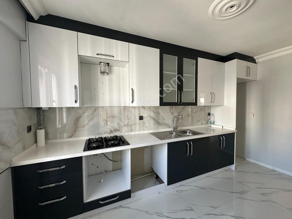Turyap Tan Şerifali De Geniş 5+2 Kiralık Dubleks Daire - Görsel 12