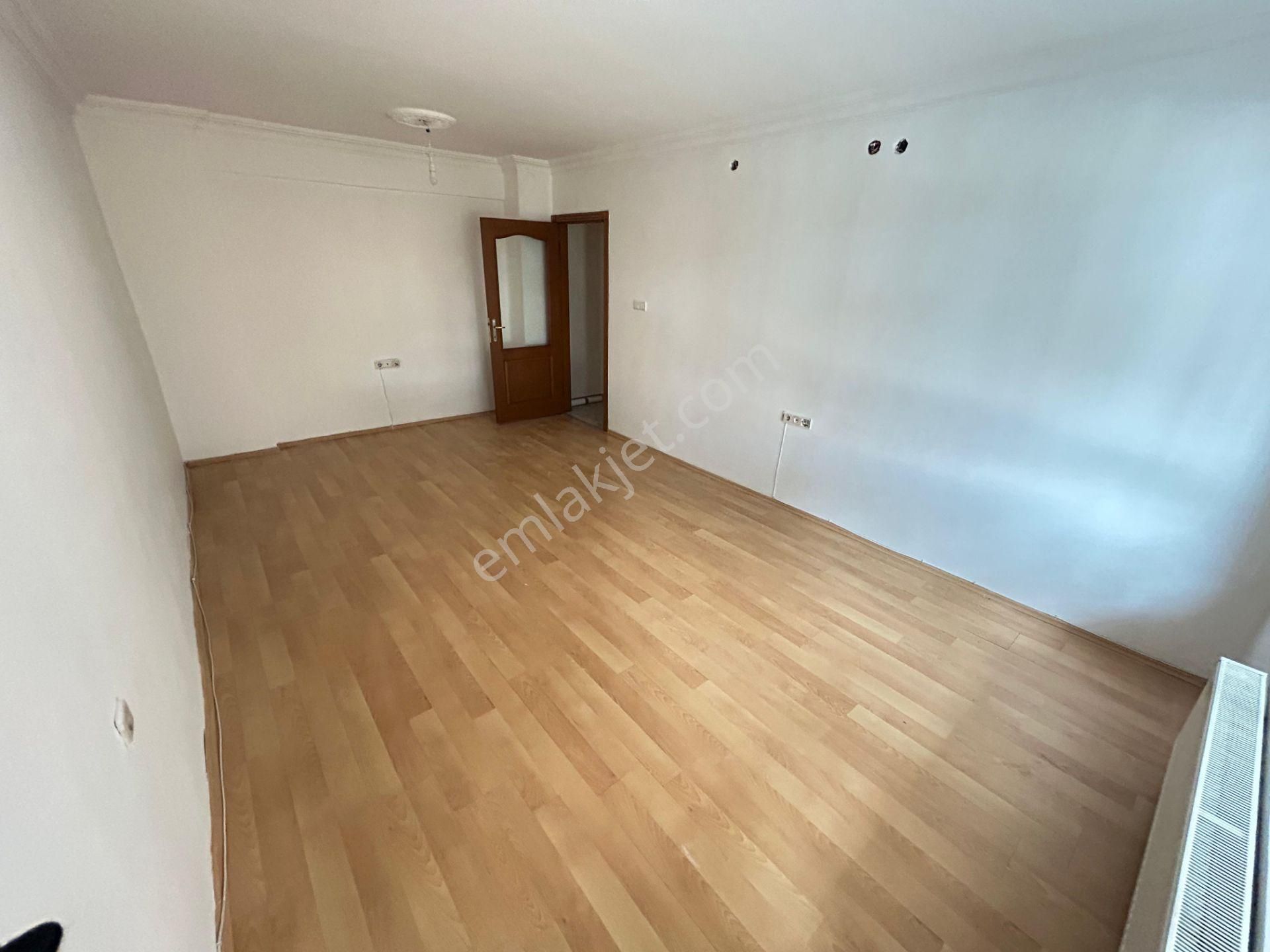 Taner'den Öveçler'de 3+1 Çift Balkonlu Bağımsız Asansörlü Otoparklı Temiz Daire - Görsel 16