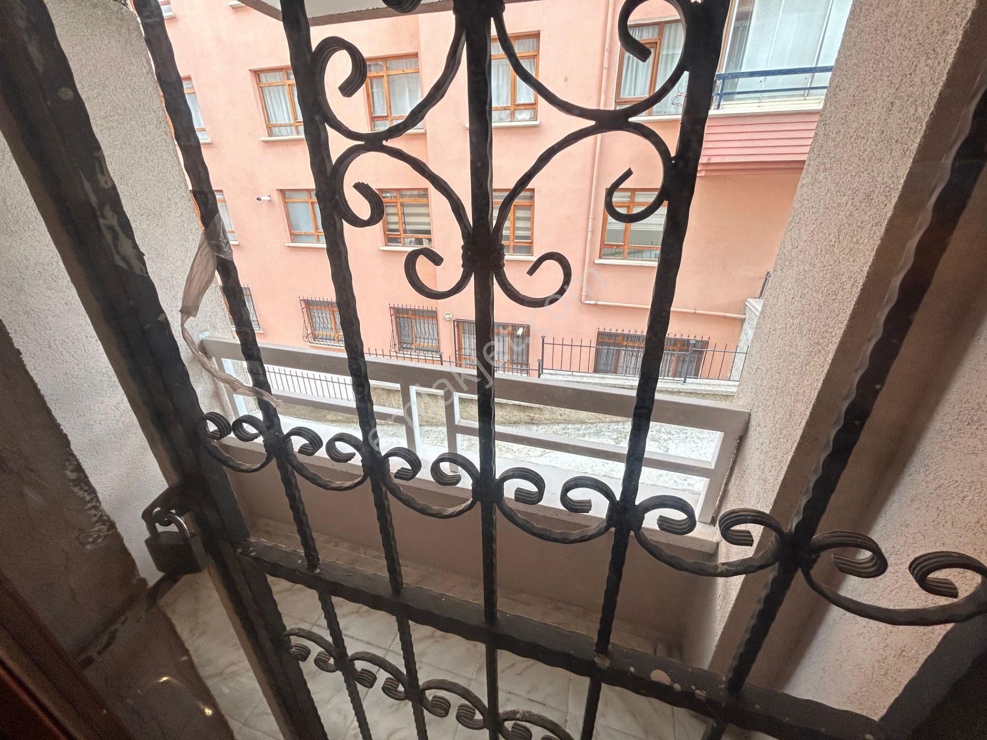 Taner'den Öveçler'de 3+1 Çift Balkonlu Bağımsız Asansörlü Otoparklı Temiz Daire - Görsel 30