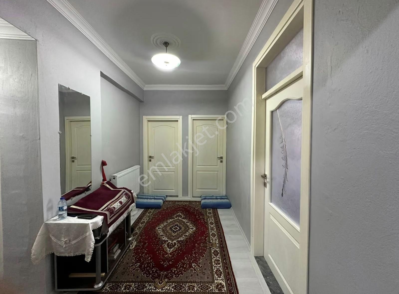 Seyh Şamil Mahallesin De 3+1 İçi Yenilenmiş Satılık Daire - Görsel 26