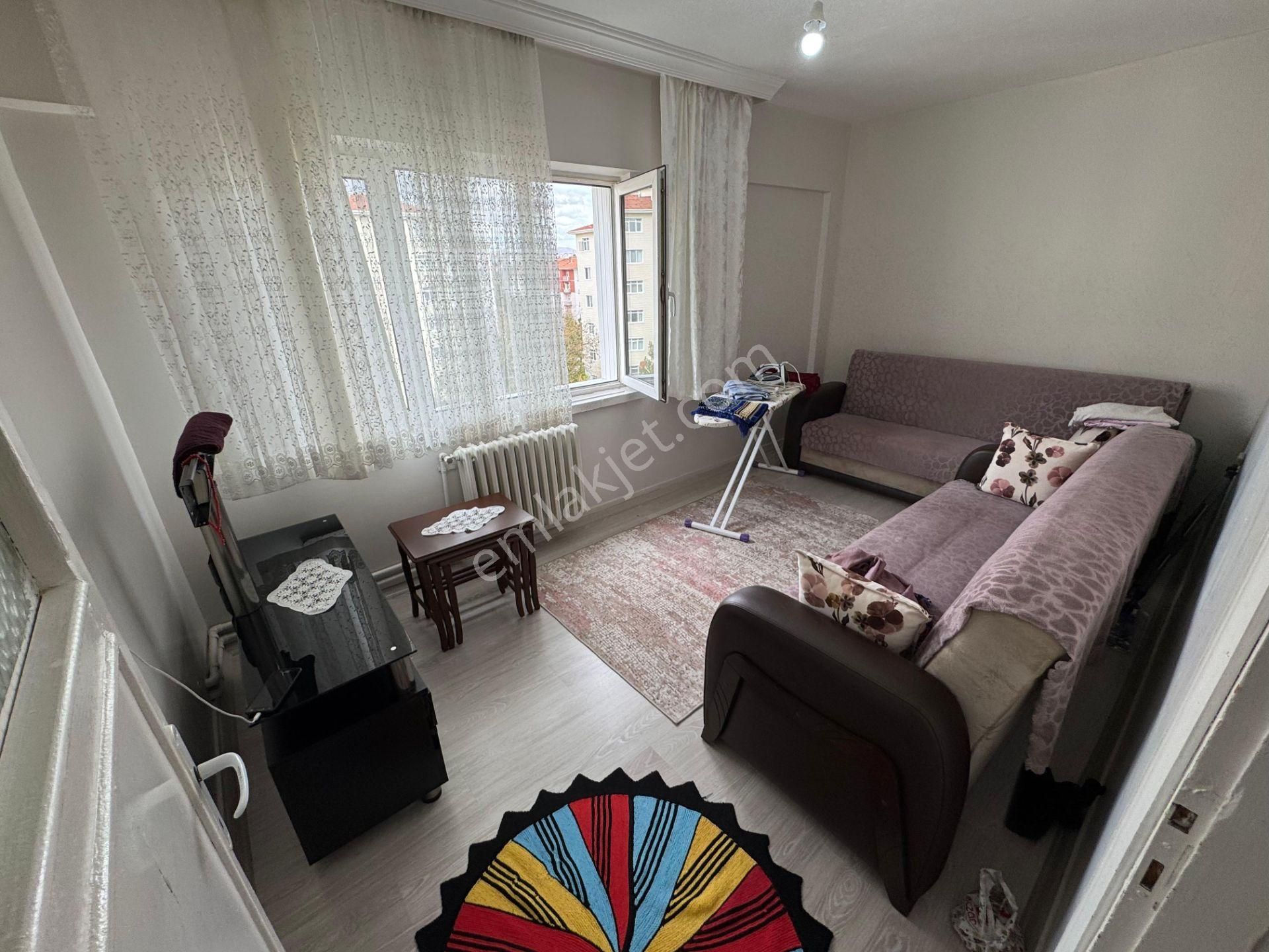 Fatih Mahallesinde Site İçerisinde 3+1 Ara Katta Satılık Daire - Görsel 10