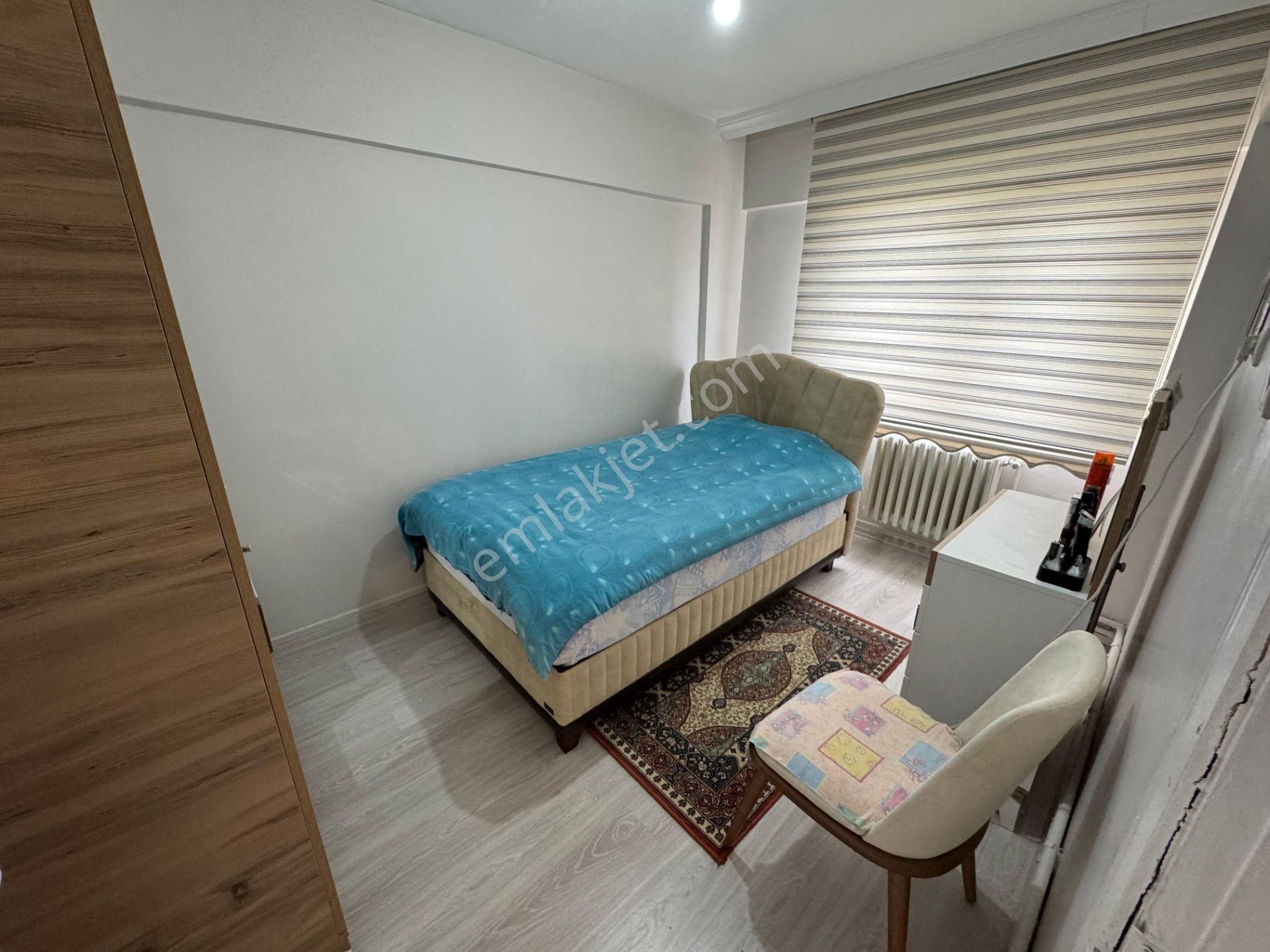 Fatih Mahallesinde Site İçerisinde 3+1 Ara Katta Satılık Daire - Görsel 16