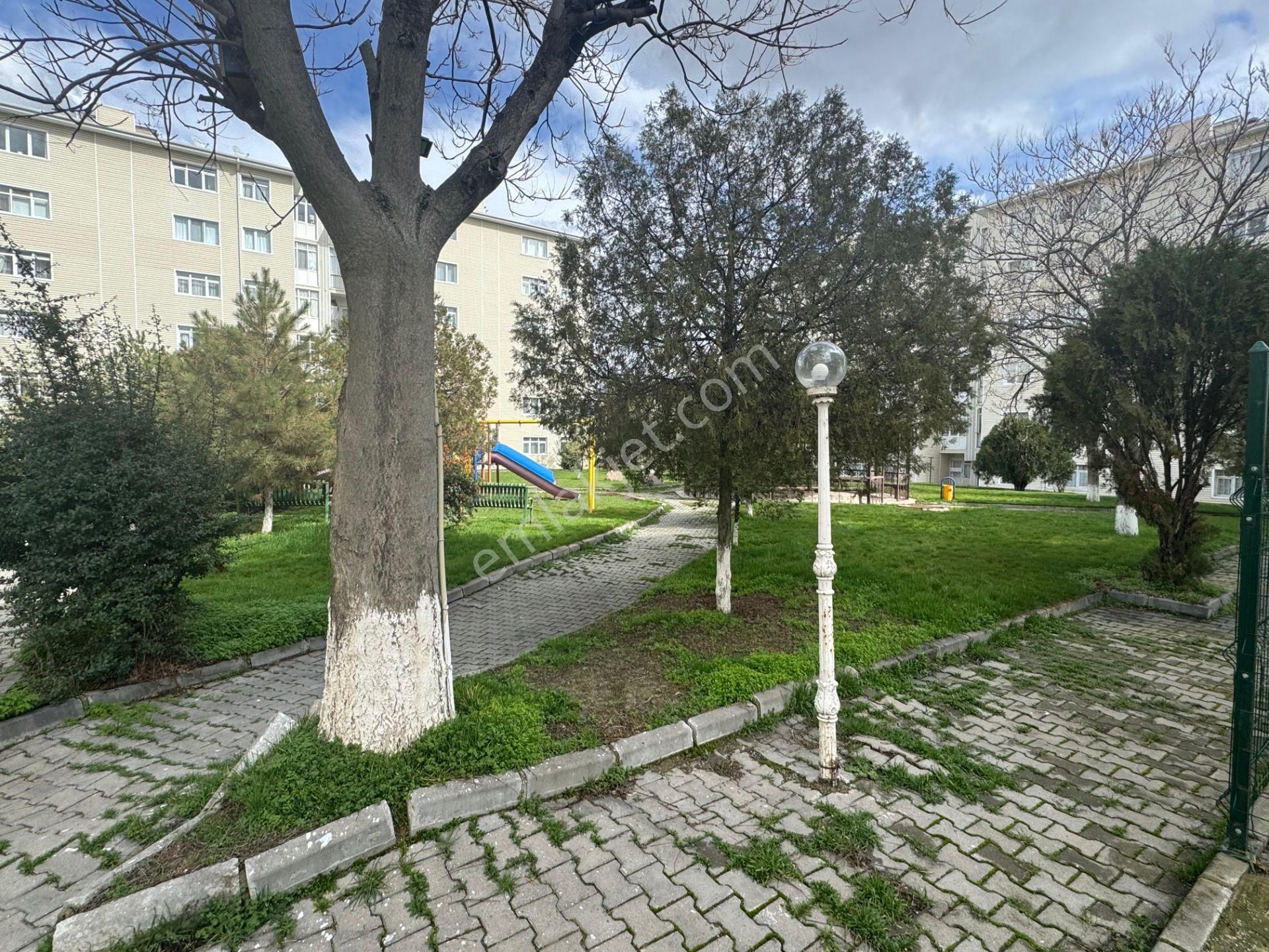 Fatih Mahallesinde Site İçerisinde 3+1 Ara Katta Satılık Daire - Görsel 32