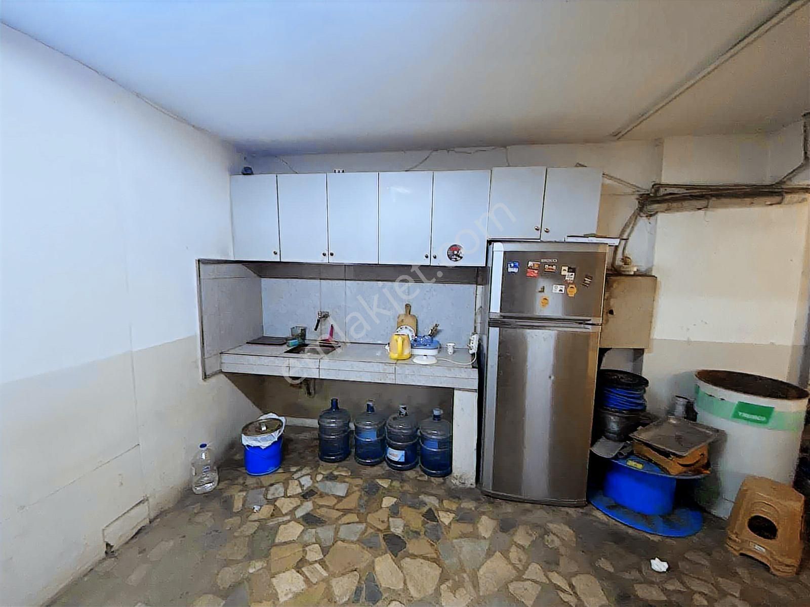 Des Sanayi Sitesi Kapısı Karşında 200m2 Dükkan/depo 55.000tl - Görsel 8