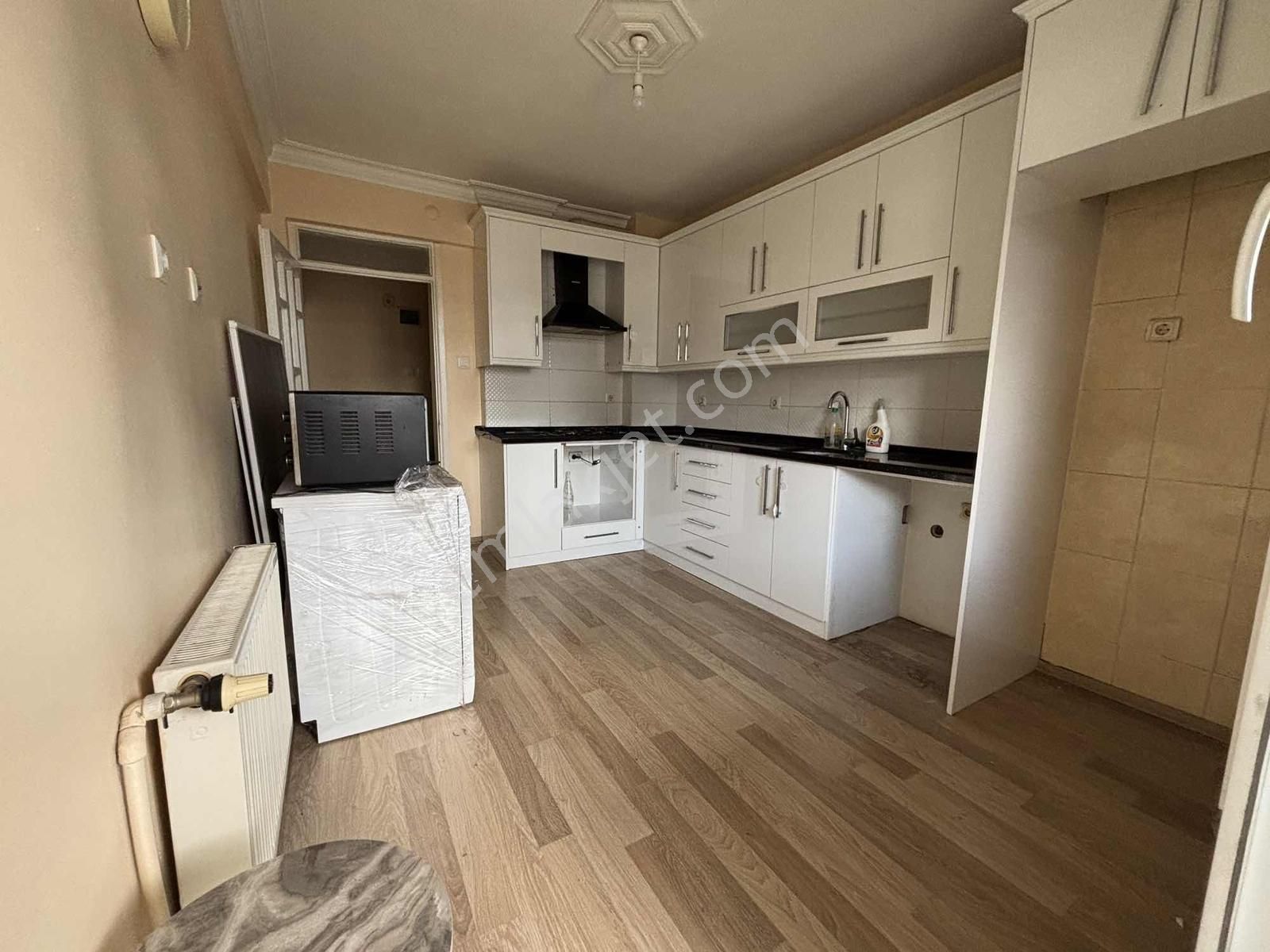 Salihli Satılık 3+1 Daire Menderes Caddesi - Görsel 5