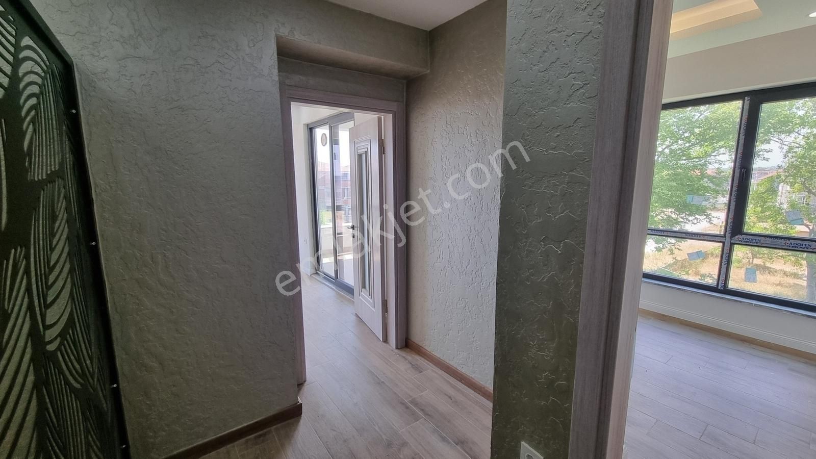 Karasuda Müstakil Bahçeli Deniz Manzaralı 3+2villa Plaja Yakın - Görsel 31